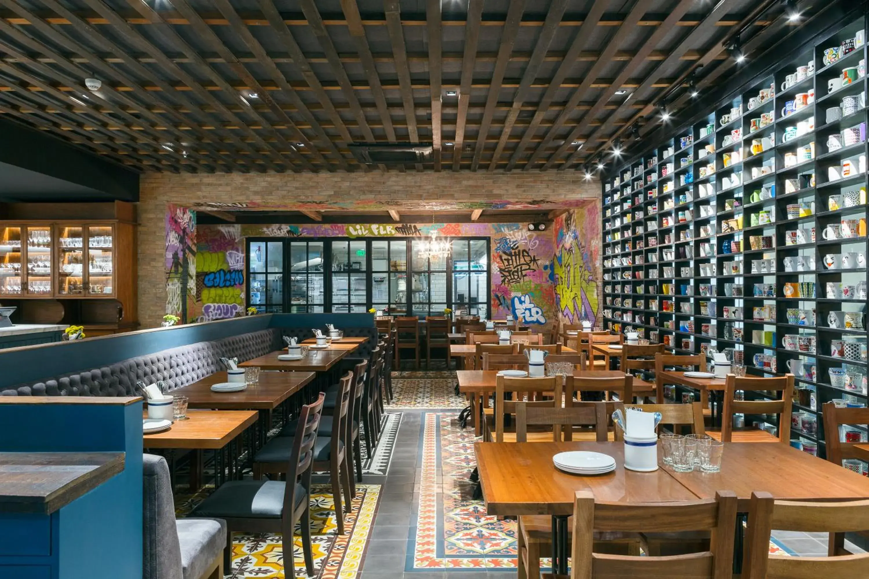 Restaurant/places to eat in The Sphere Serviced Residences Managed by HII Restaurant/places to eat in The Sphere Serviced Residences Managed by HII