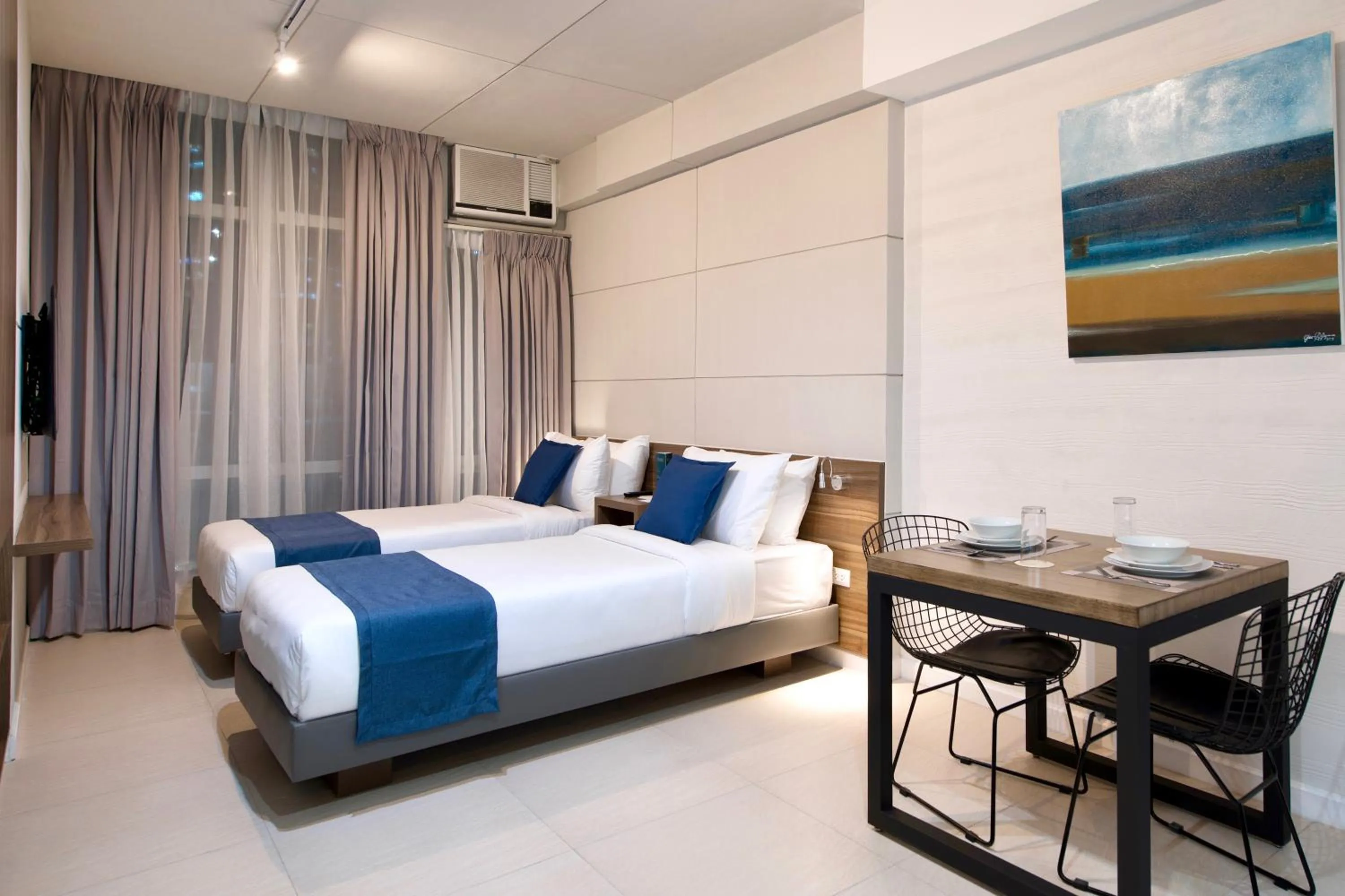 Photo of the whole room, Bed in The Sphere Serviced Residences Managed by HII