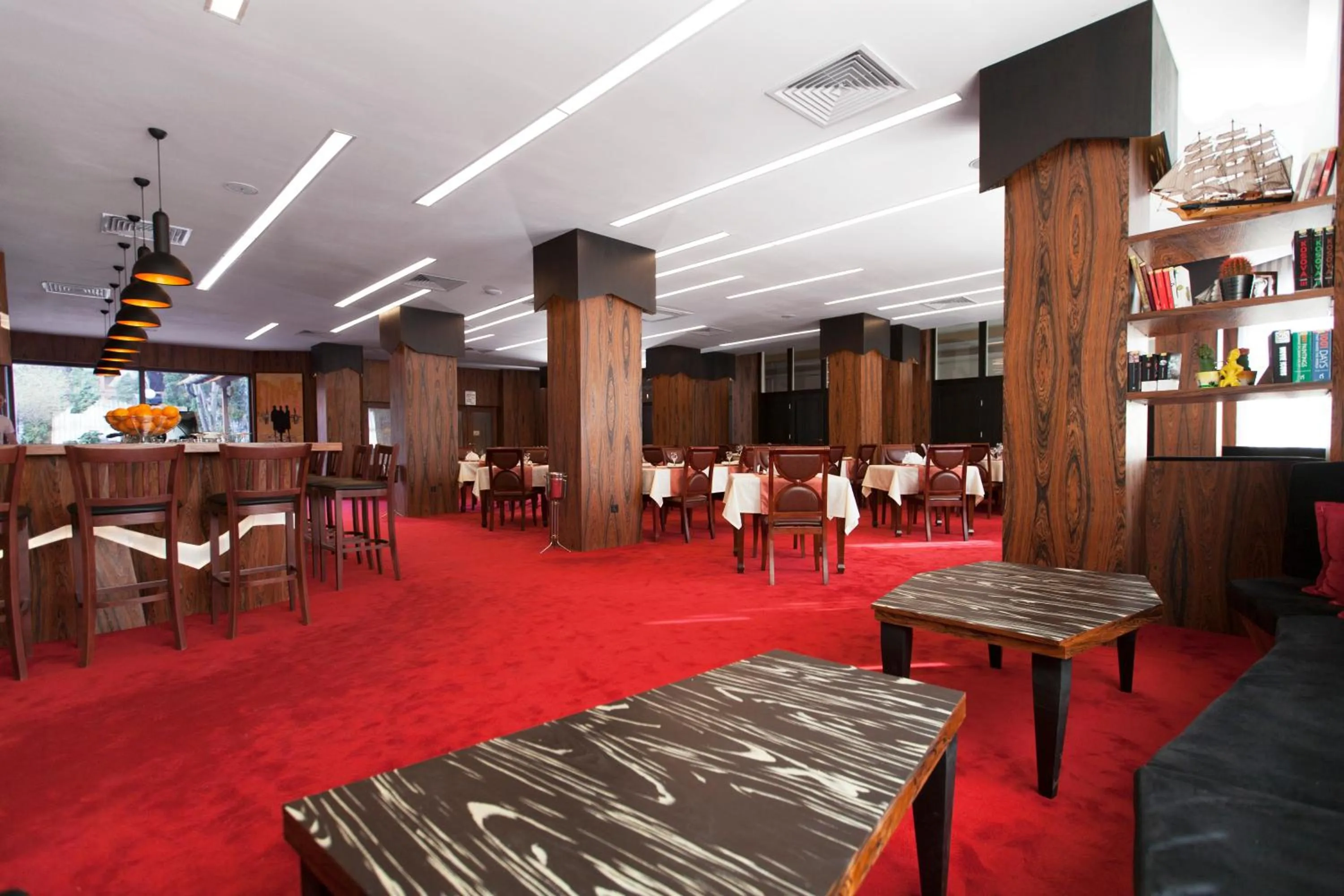 Restaurant/places to eat in Hotel Afa