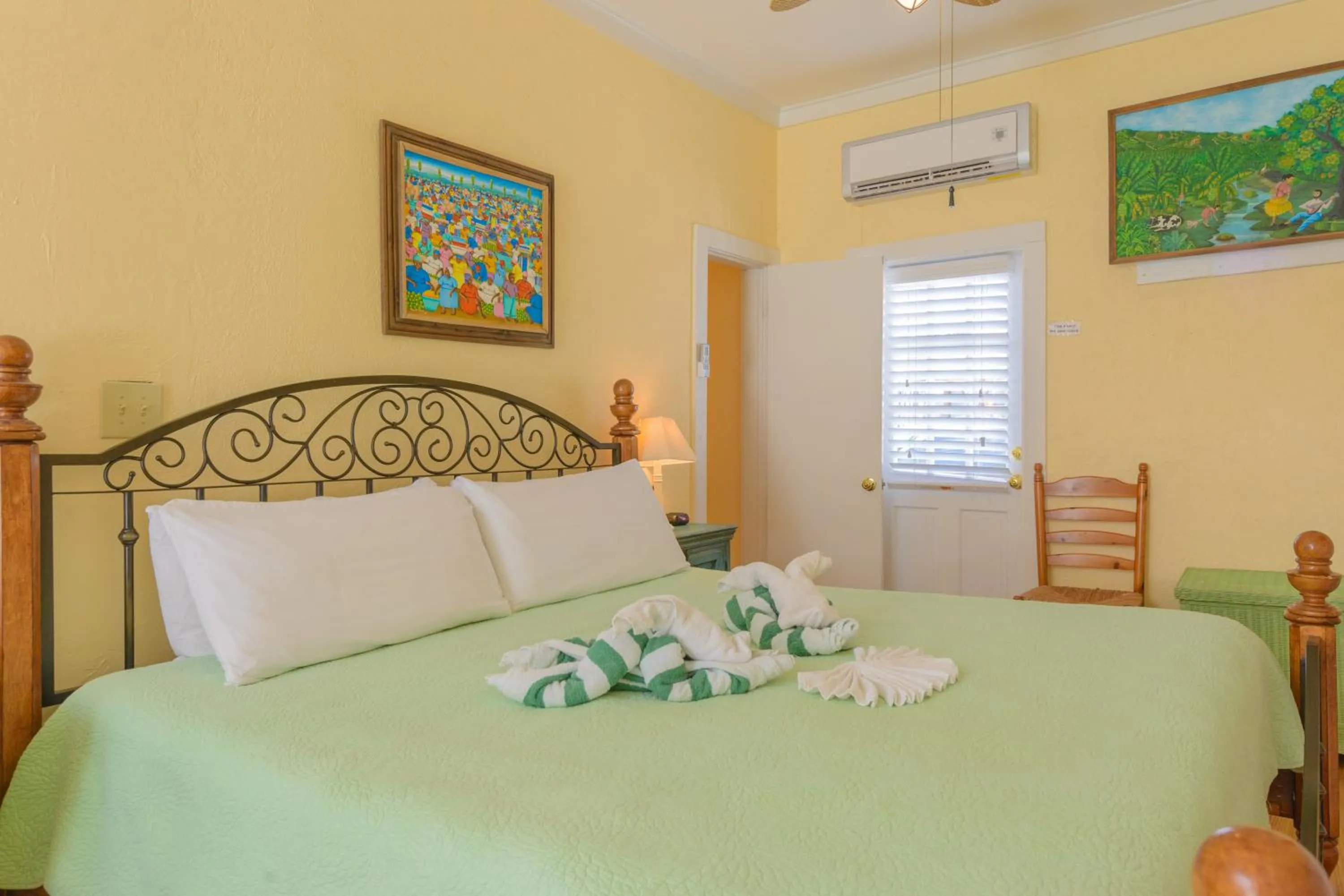 Bedroom, Bed in Key West Villas