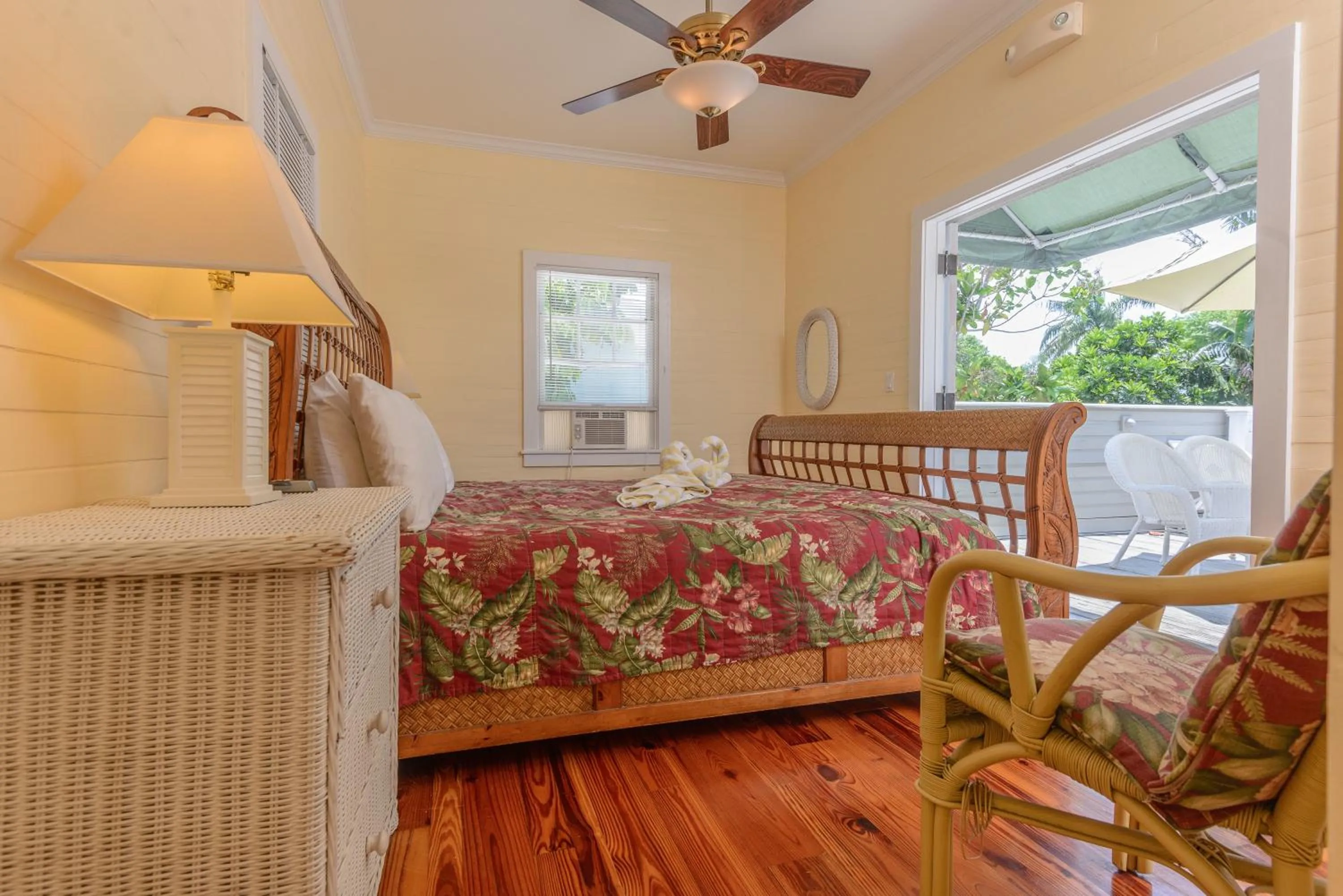 Bedroom, Bed in Key West Villas