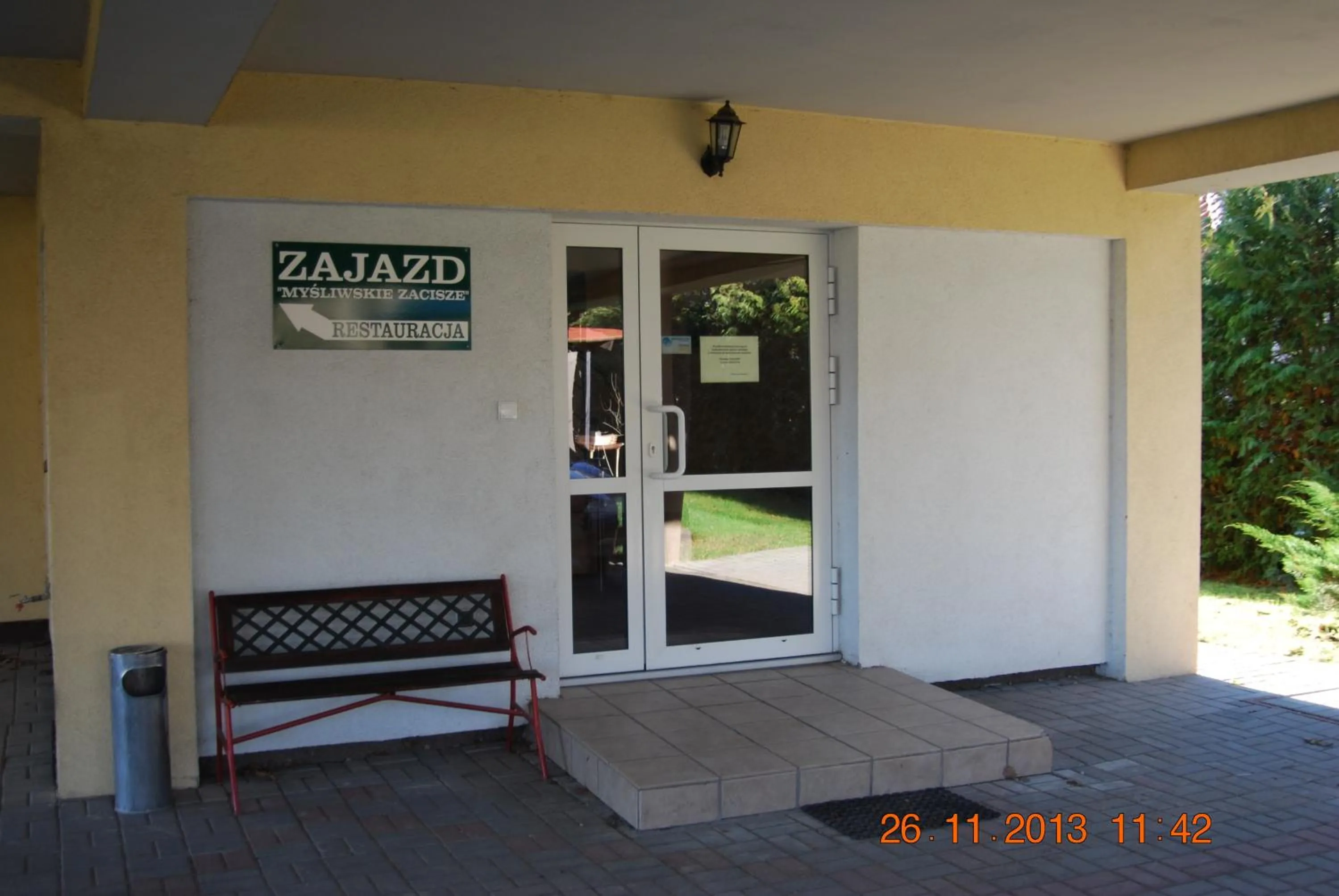 Facade/entrance in Zajazd i Restauracja "Myśliwskie Zacisze"