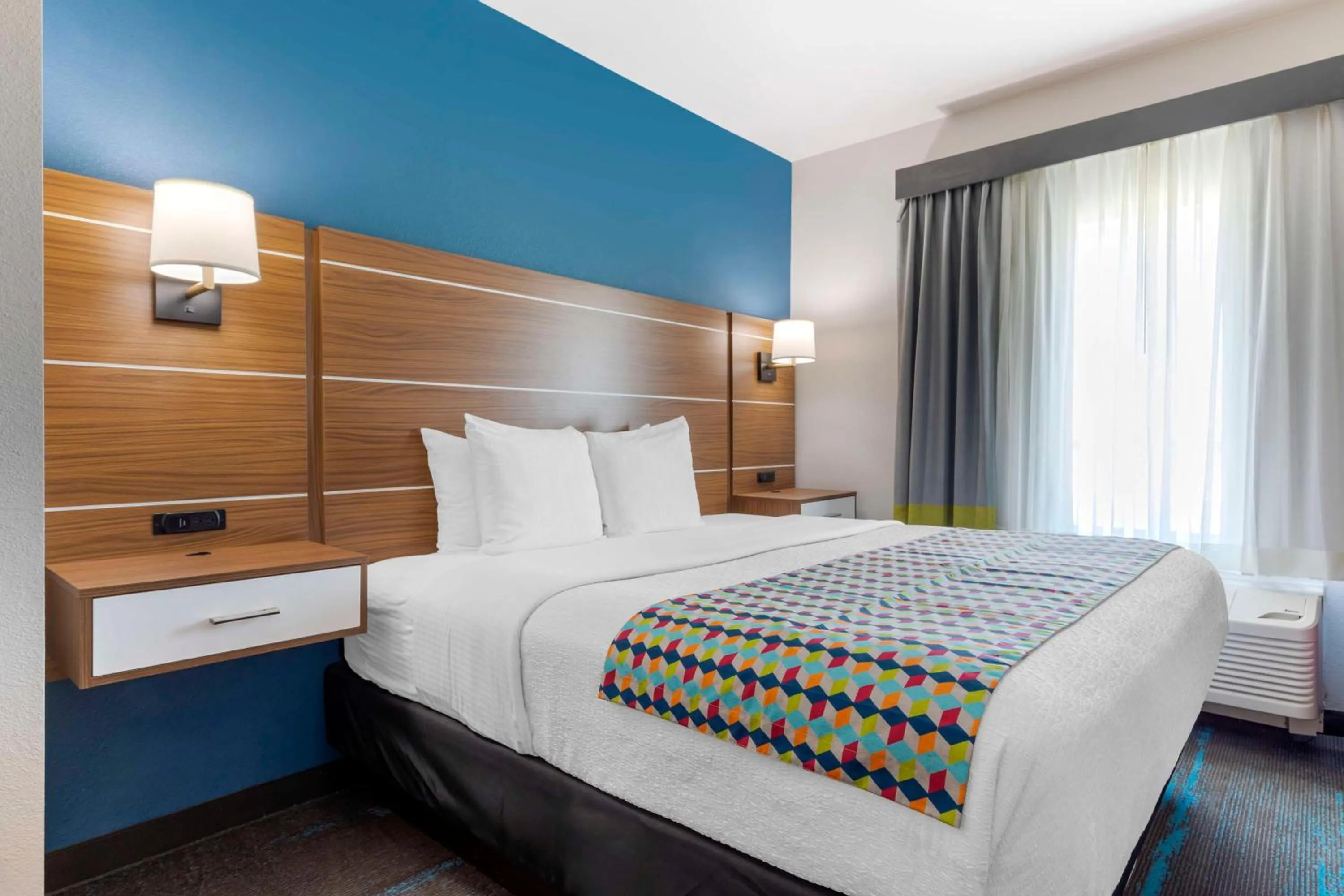 Photo of the whole room, Bed in Best Western Plus Medical Center