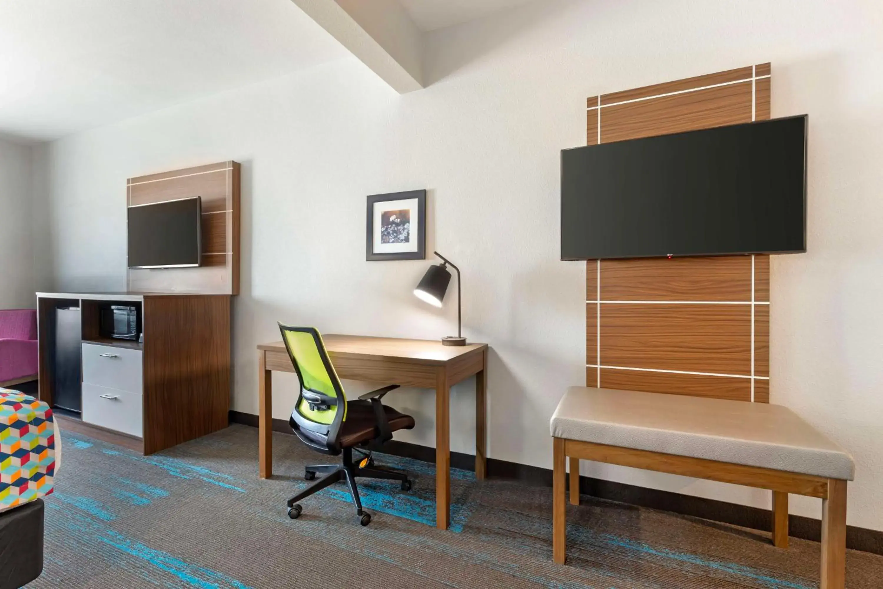 Photo of the whole room in Best Western Plus Medical Center Photo of the whole room in Best Western Plus Medical Center