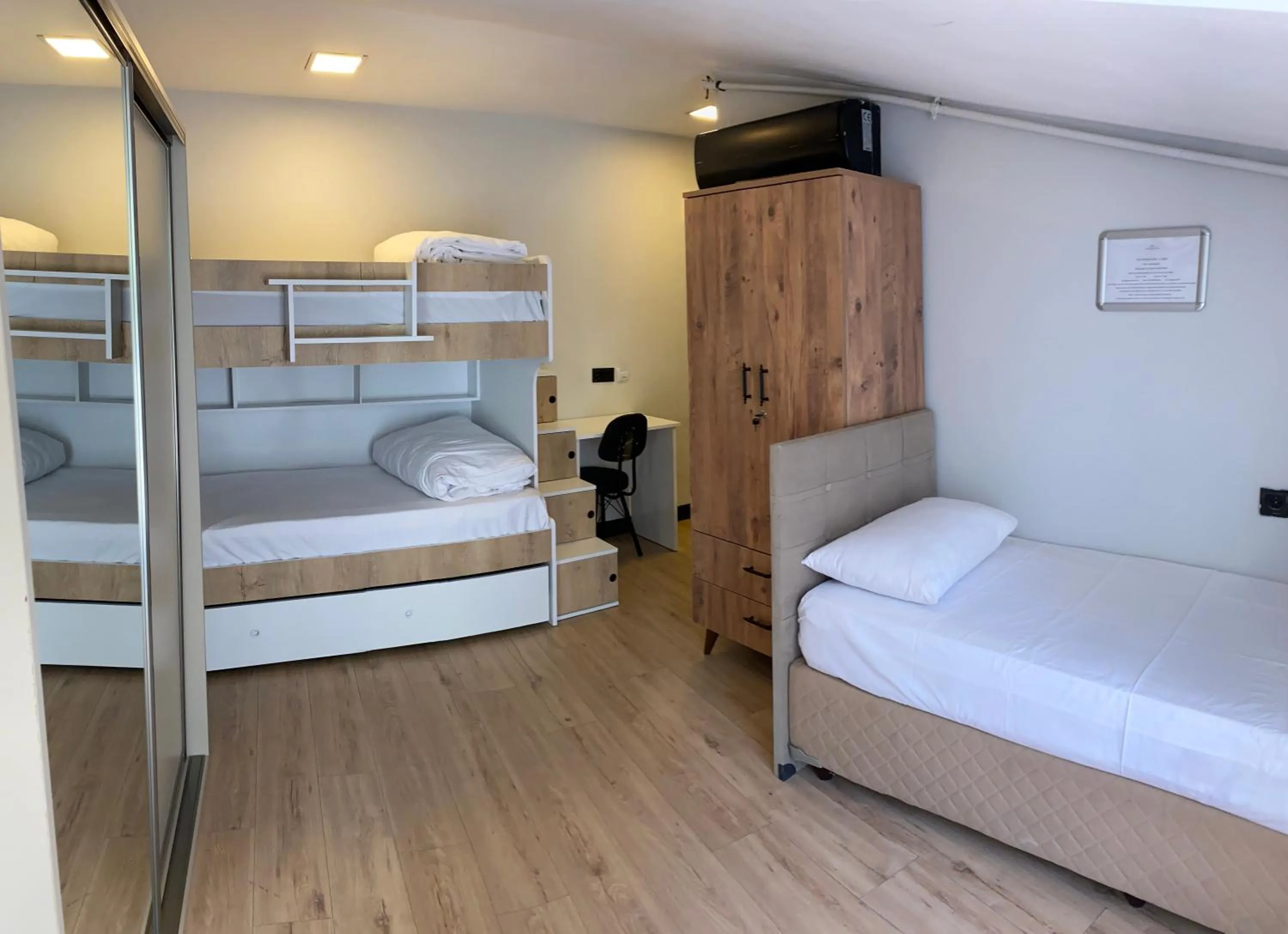 Bedroom, Bed in Global Hostel