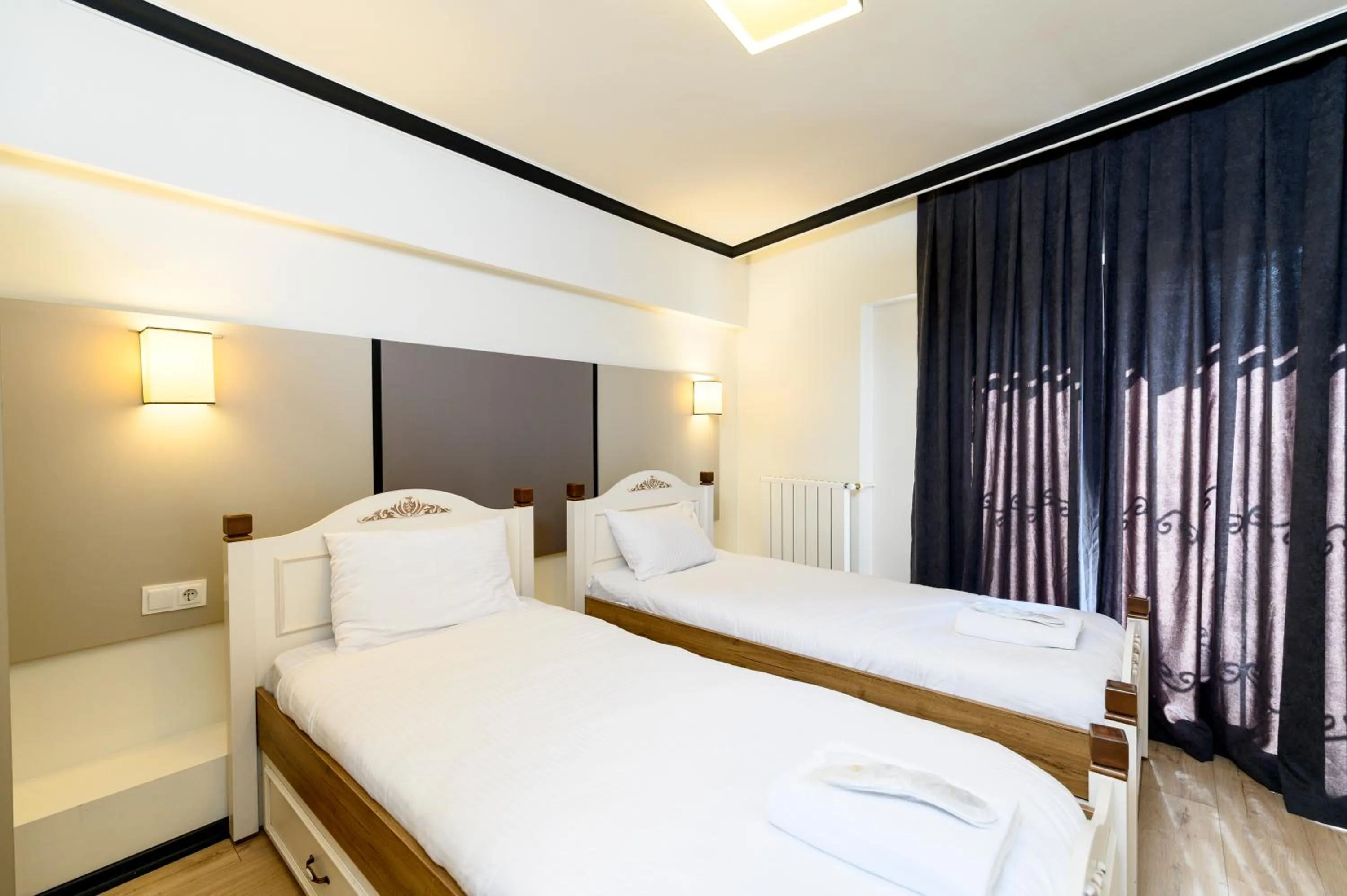 Standard Twin Room in Global Hostel