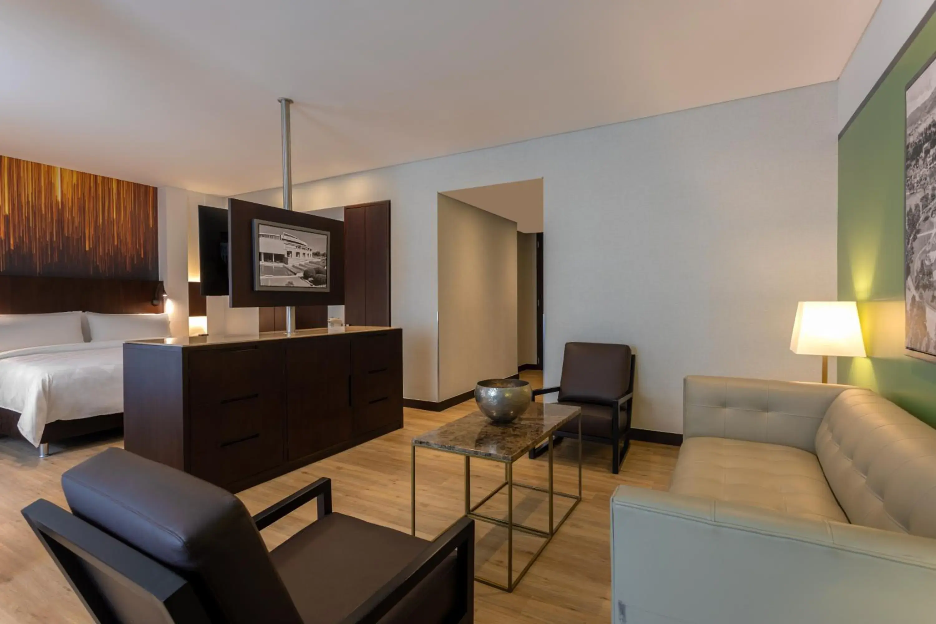 Photo of the whole room, Bed in Holiday Inn Bogota Airport by IHG Photo of the whole room, Bed in Holiday Inn Bogota Airport by IHG