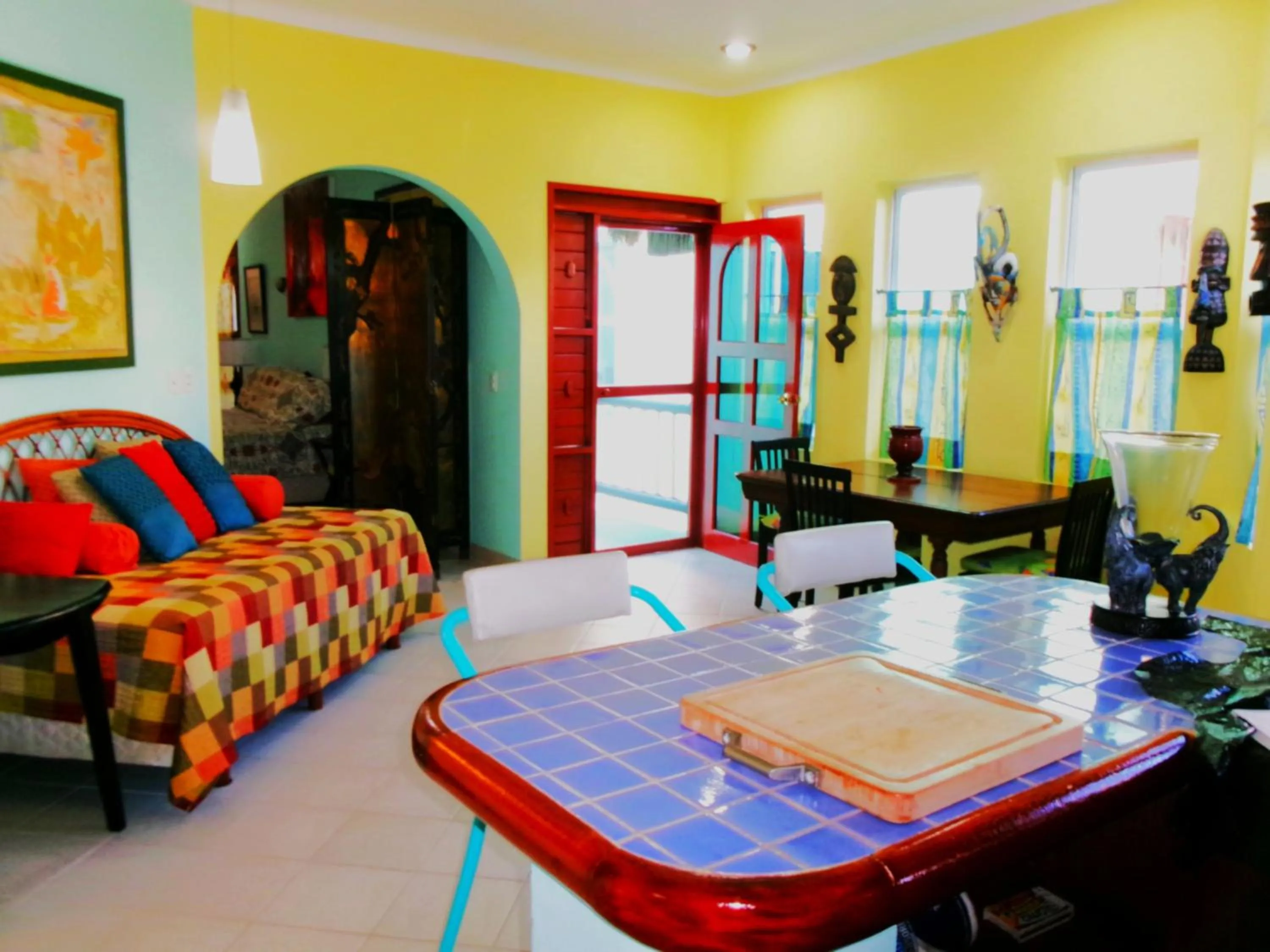 Photo of the whole room in Casa Gatos