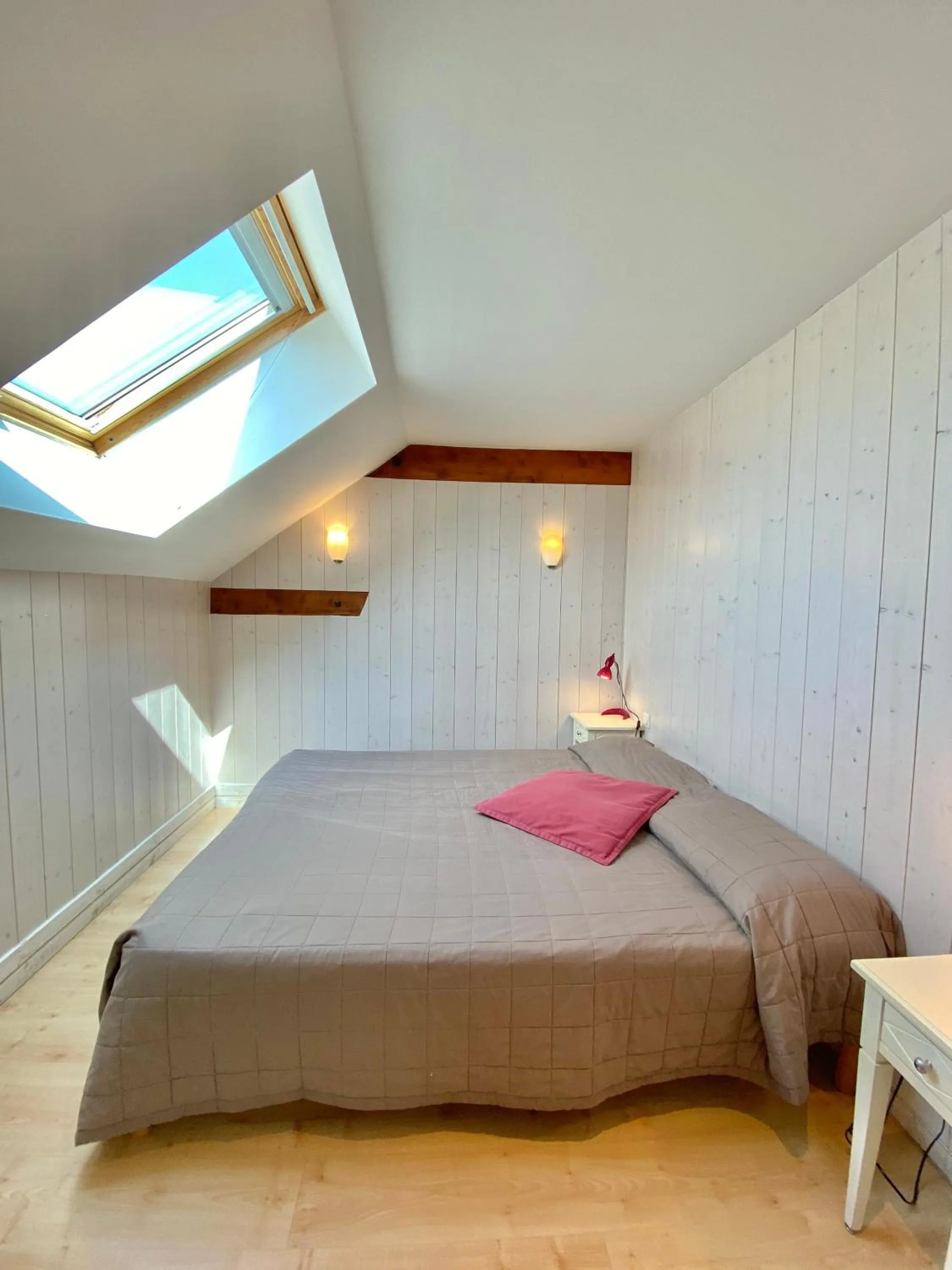 Photo of the whole room, Bed in Tilleul Plaza Résidence