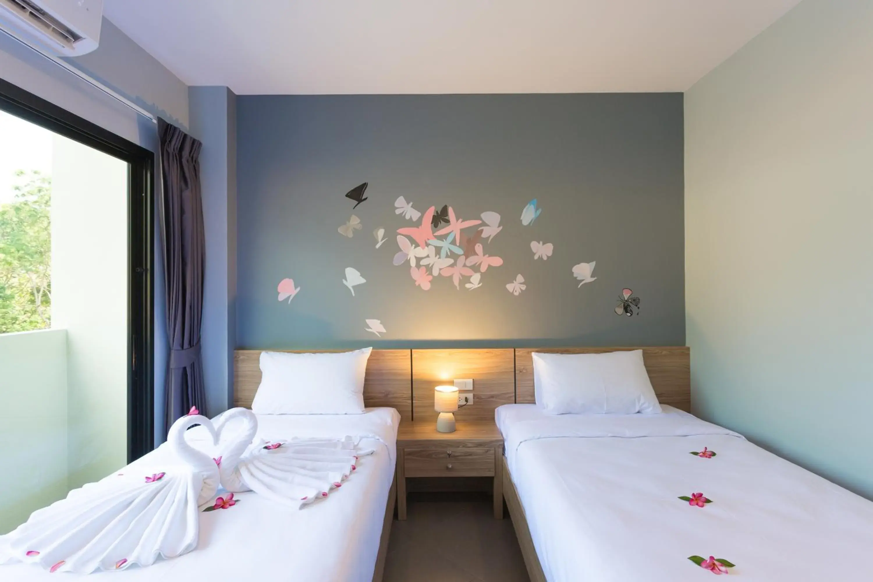 Superior Twin Room in iNest Poshtel Superior Twin Room in iNest Poshtel