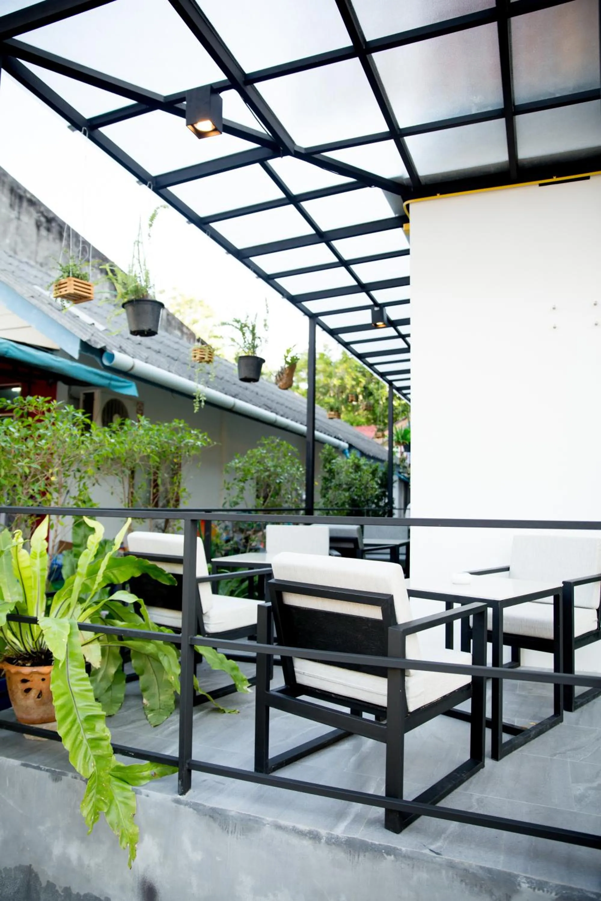 Patio in iNest Poshtel