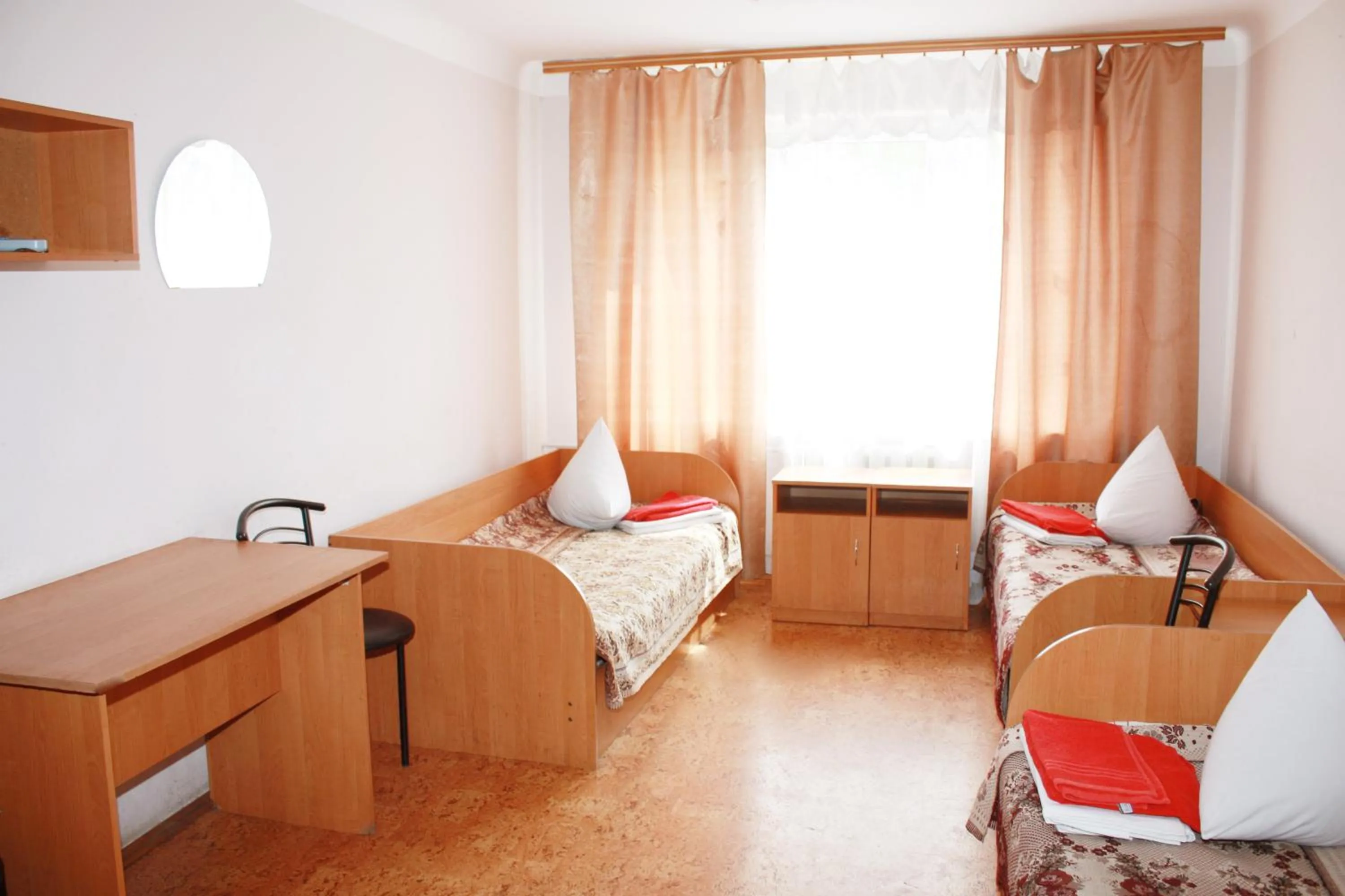 Photo of the whole room, Bed in Vydubychi