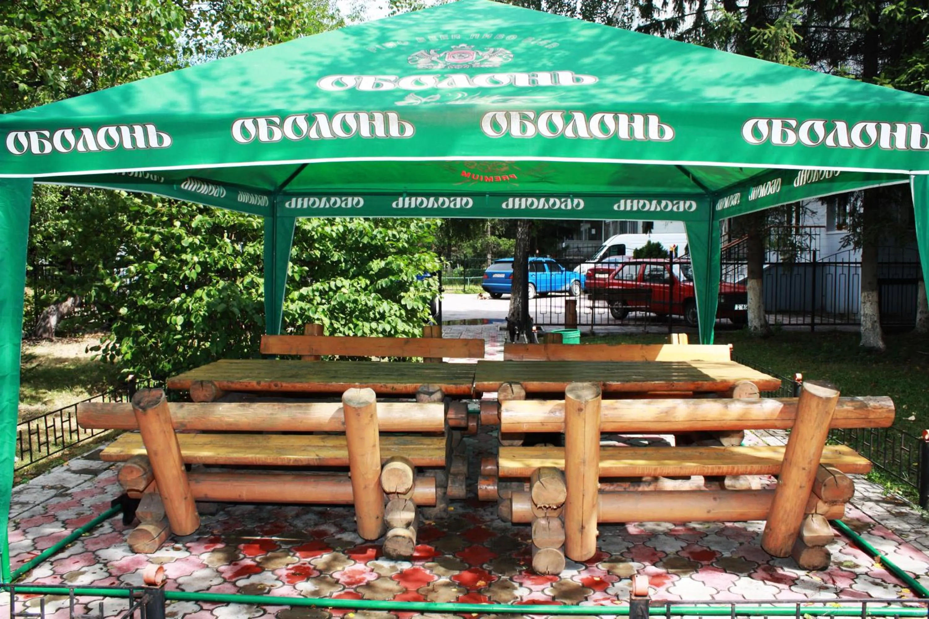 Restaurant/places to eat in Vydubychi