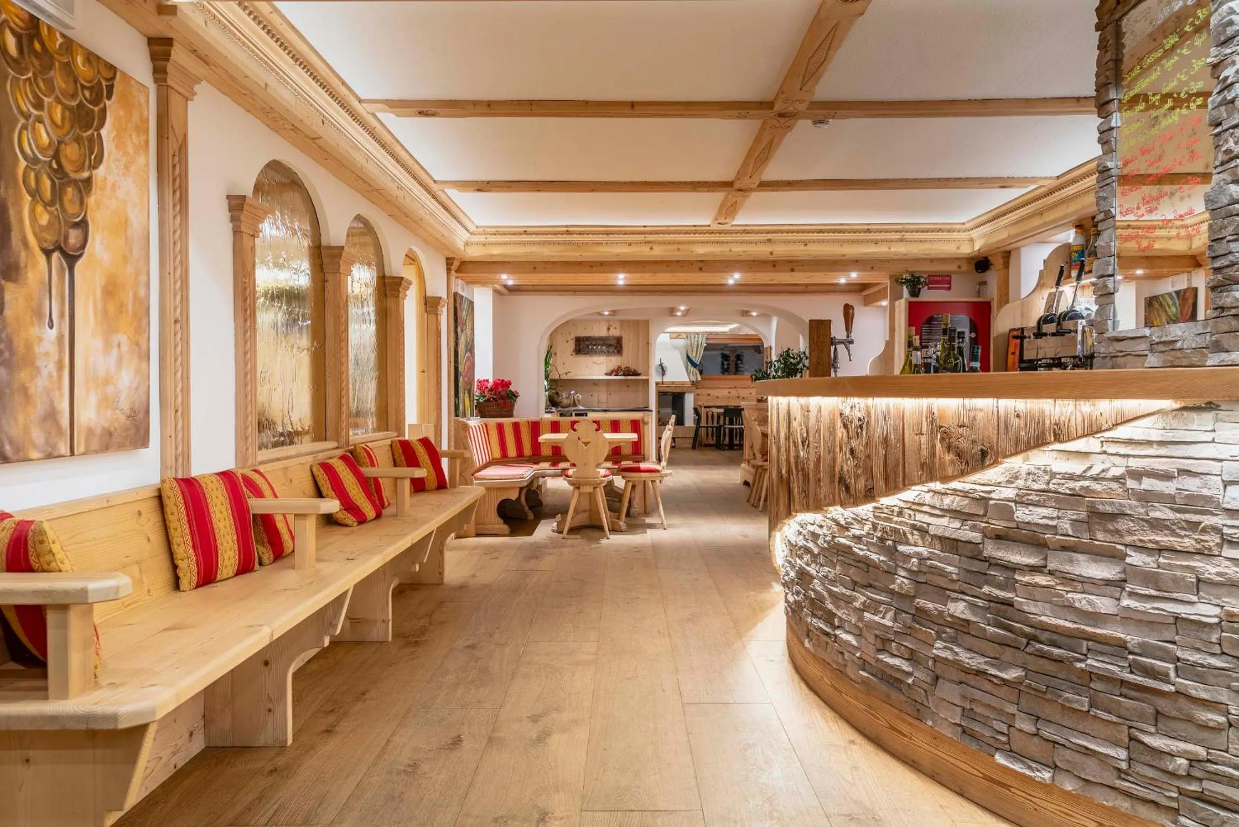 Lounge or bar in Hotel Ciasa Lorenzi