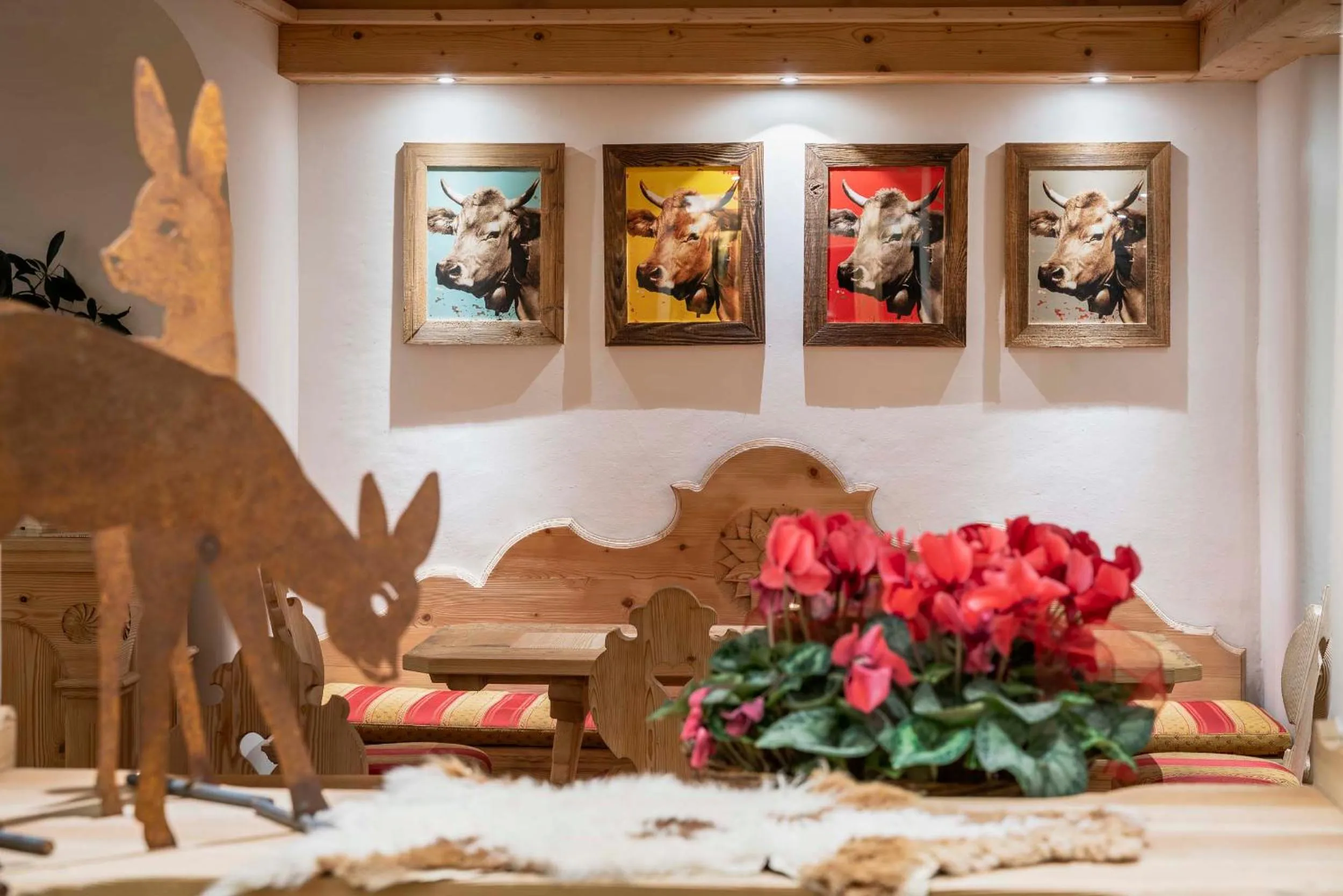 Lounge or bar in Hotel Ciasa Lorenzi