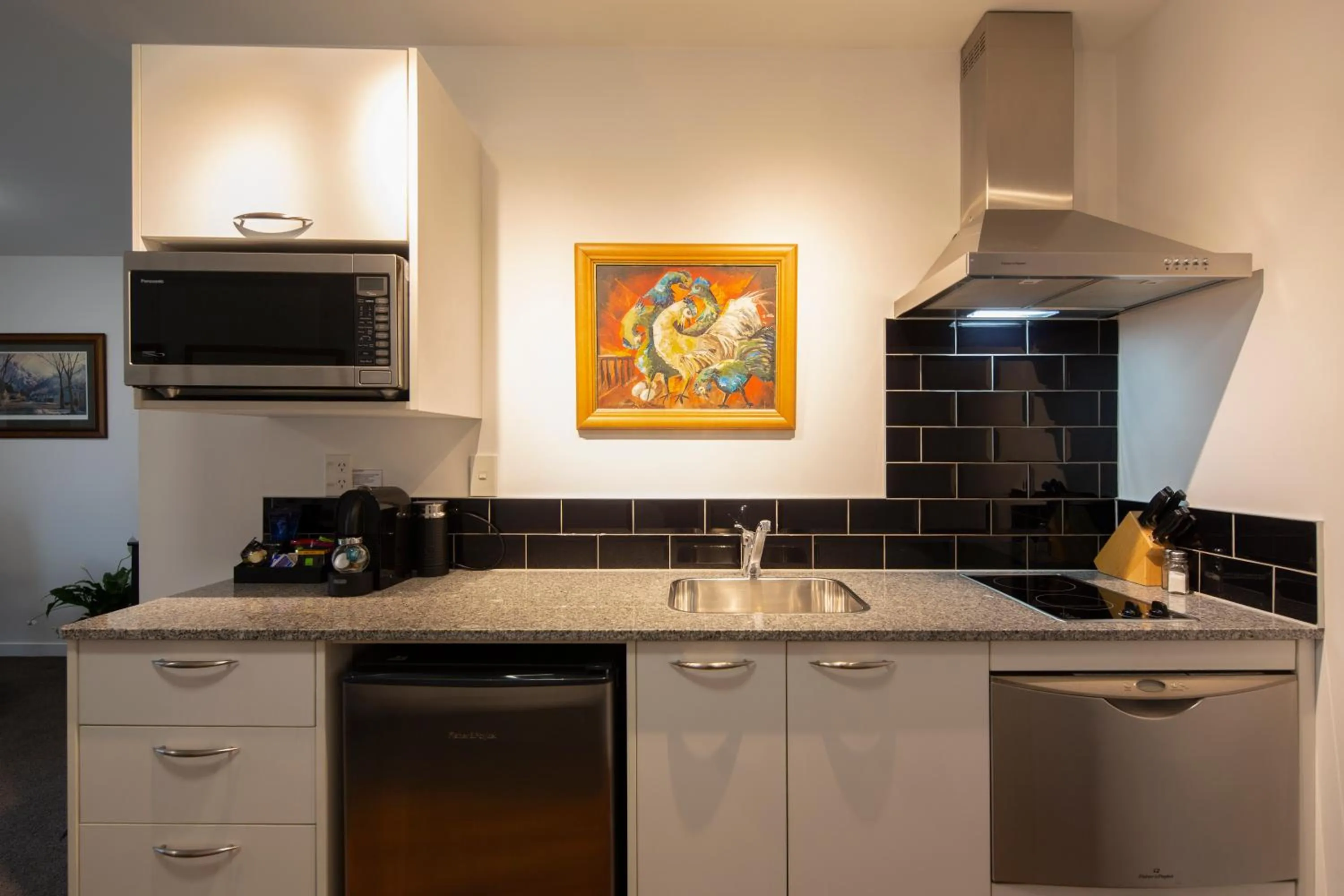 Kitchen or kitchenette in The Glebe Apartments