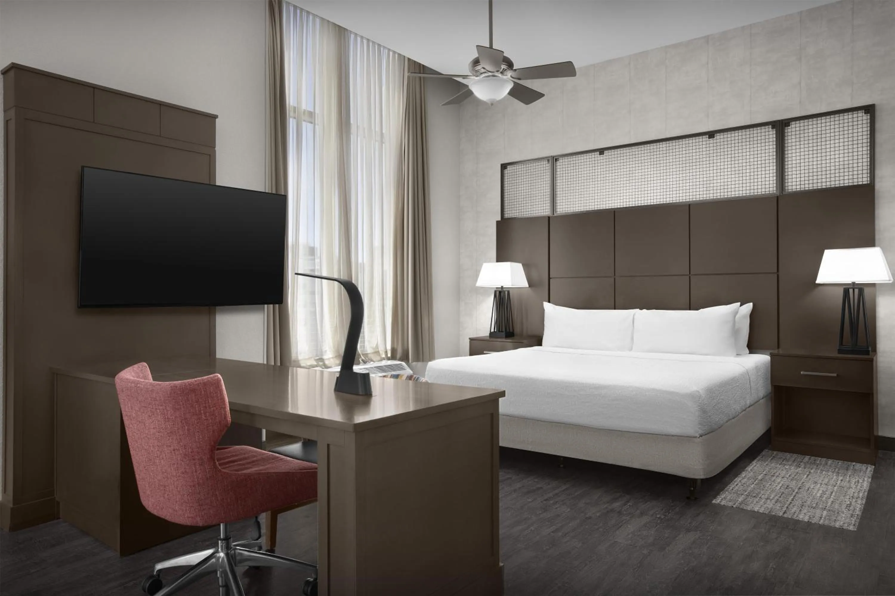 Bedroom, Bed in Hampton Inn and Suites Austin University Capitol