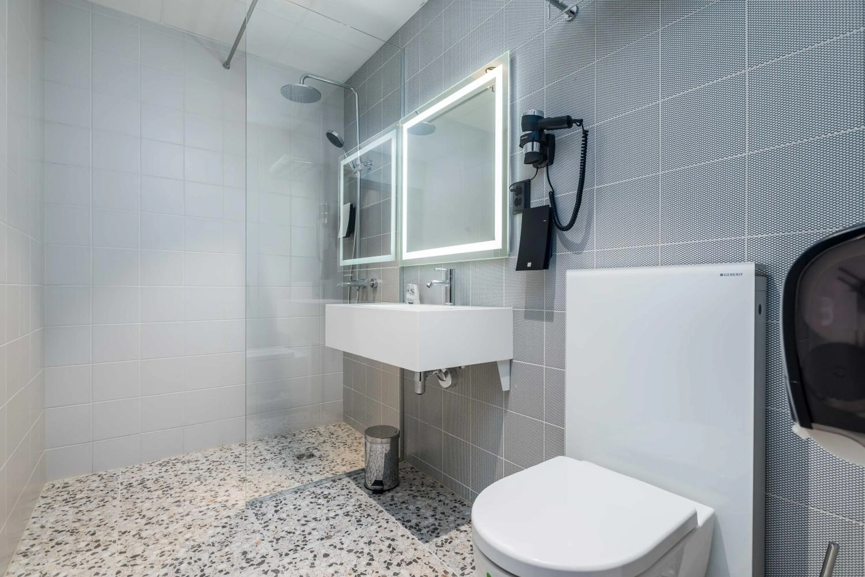 Shower in Citybox Tallinn City Center