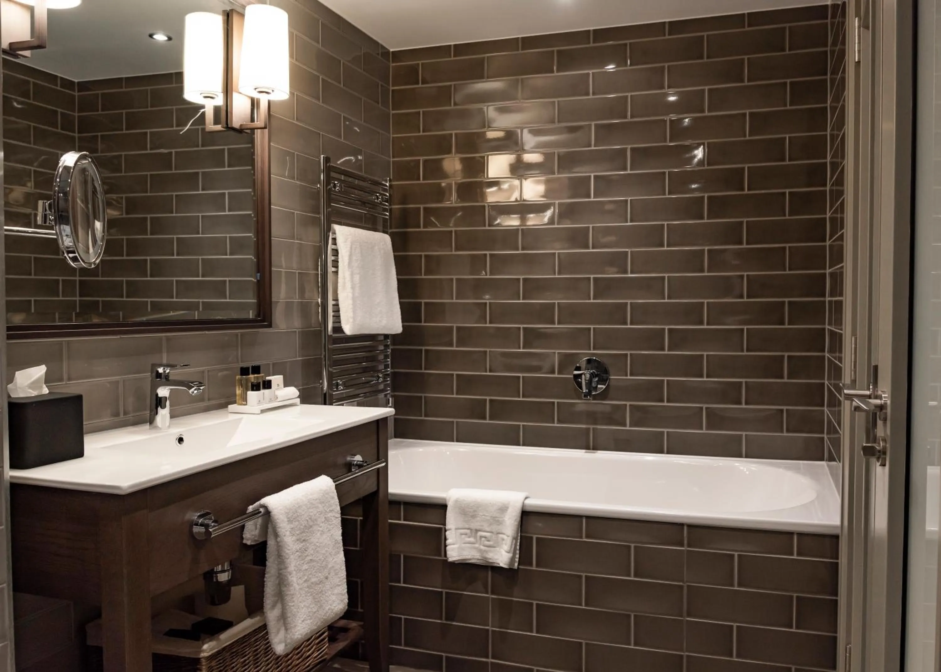 Shower in Dakota Manchester