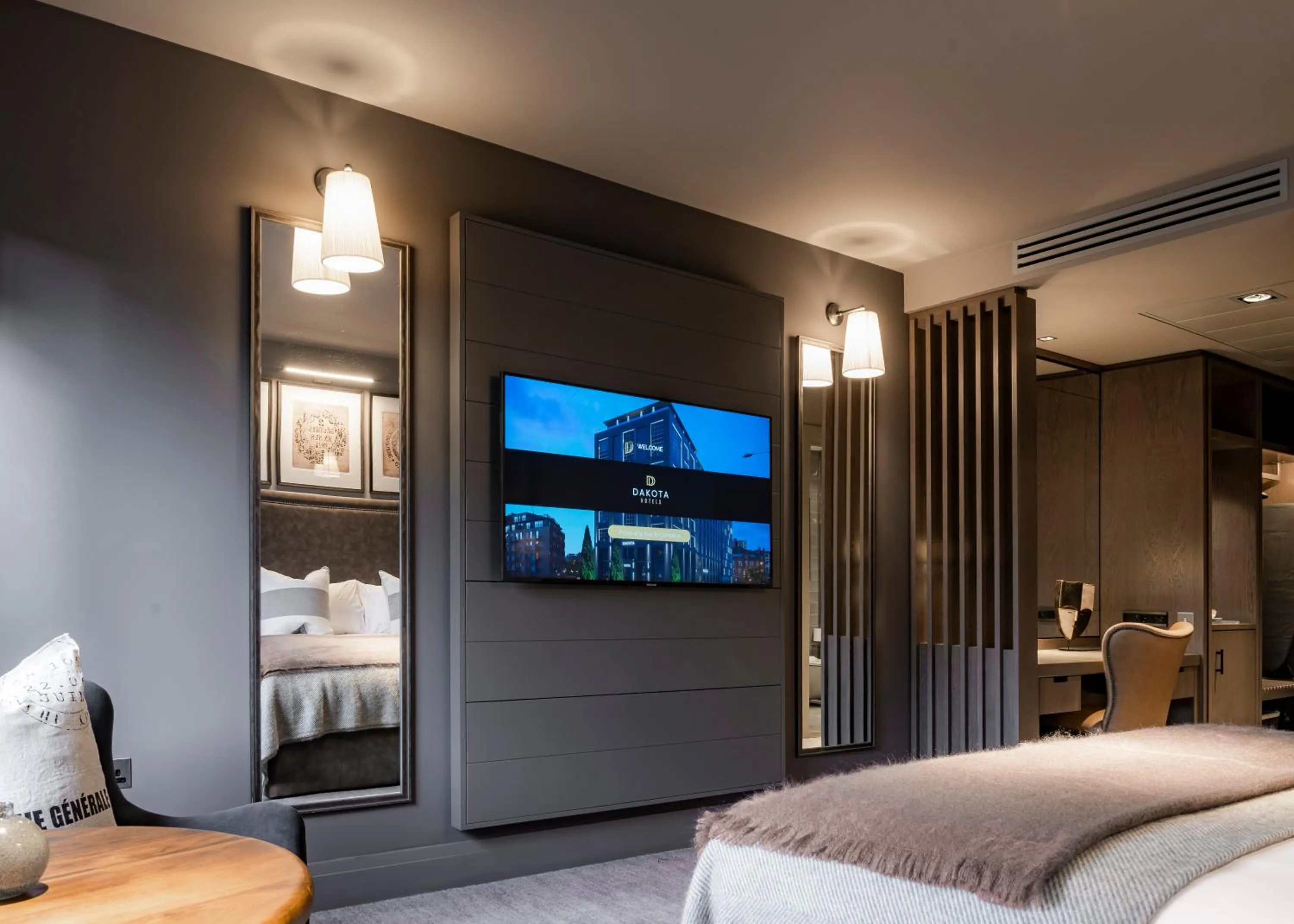 TV and multimedia, Bed in Dakota Manchester