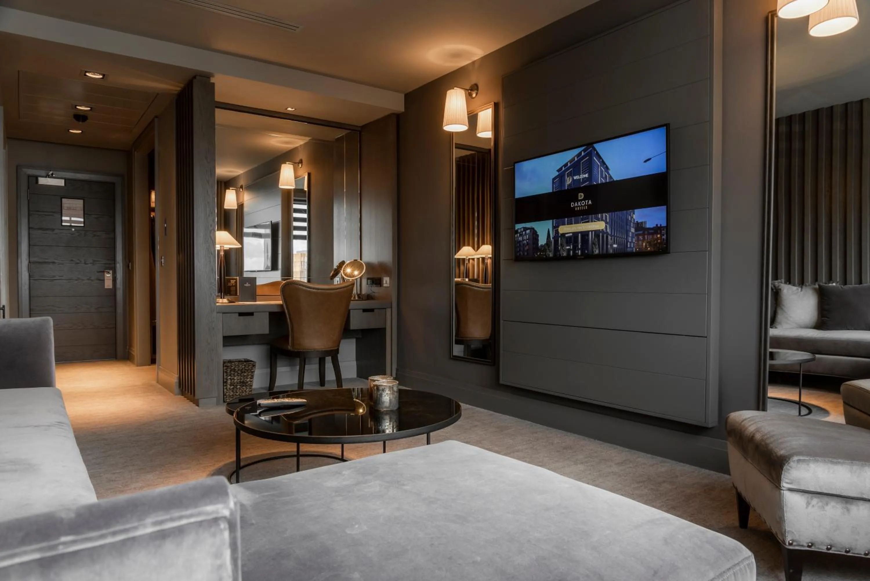 TV and multimedia in Dakota Manchester