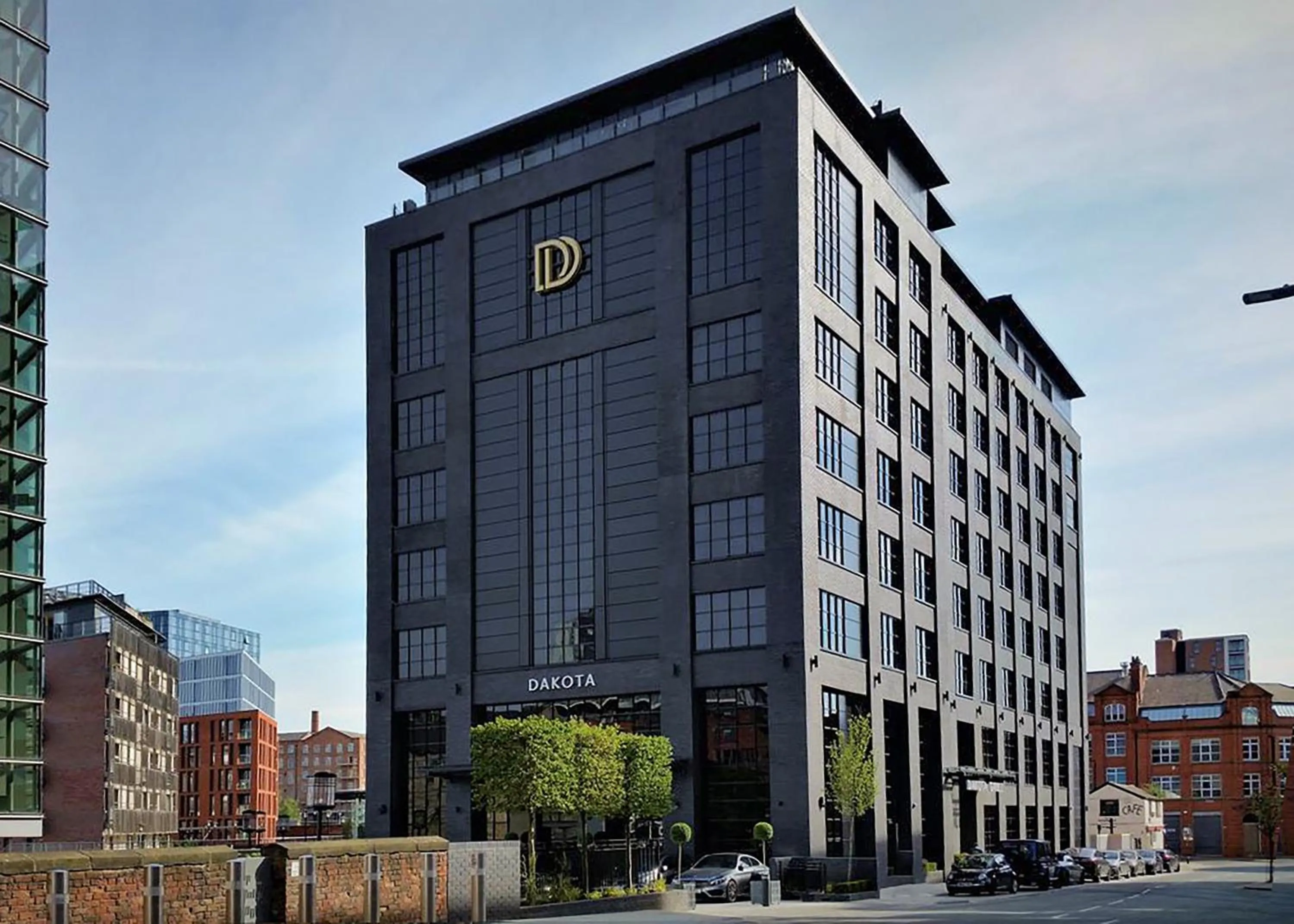 Property building in Dakota Manchester