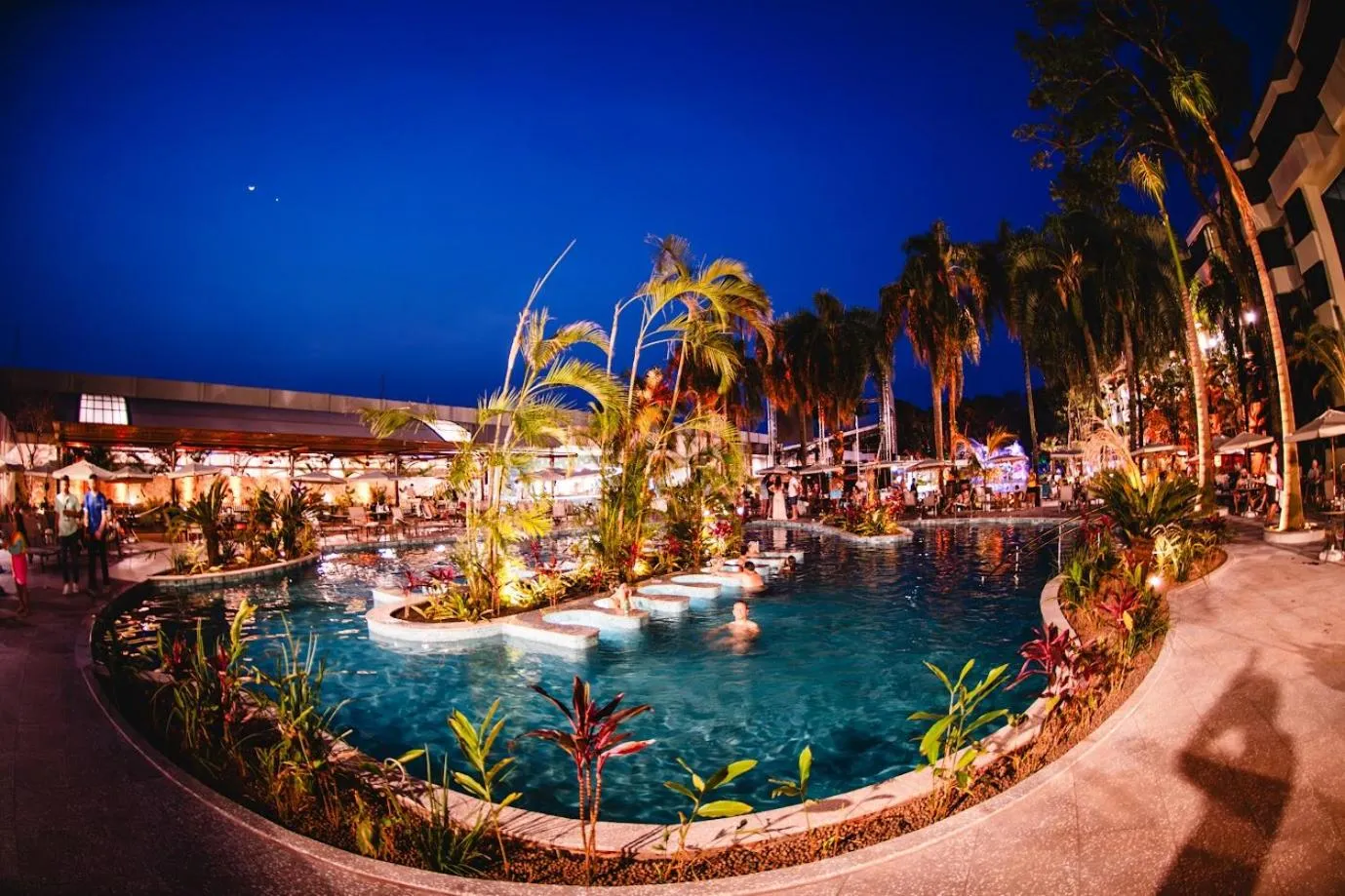 Swimming pool in Rafain Palace Hotel & Convention Center