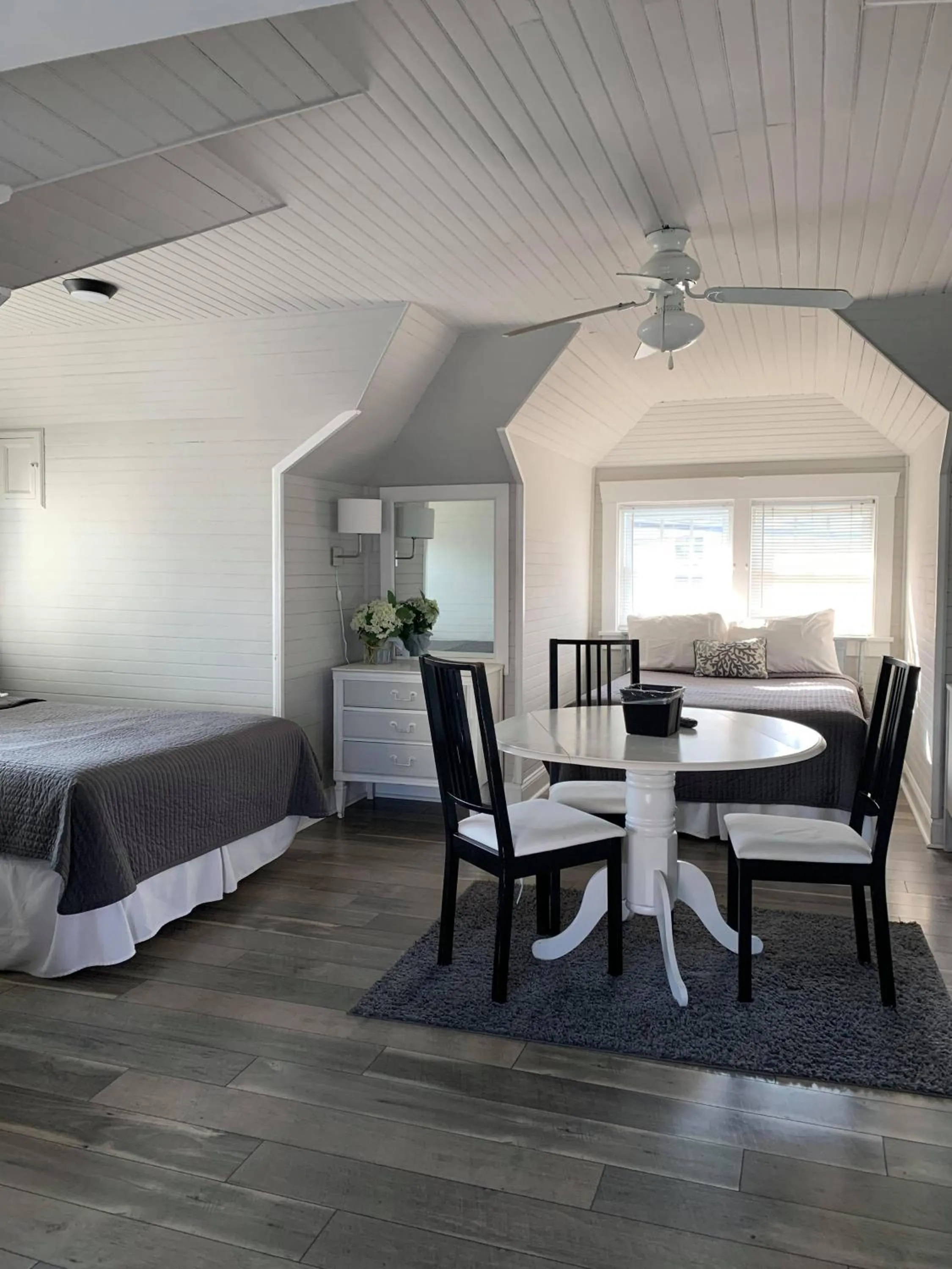 Ocean Manor 1100 Inn