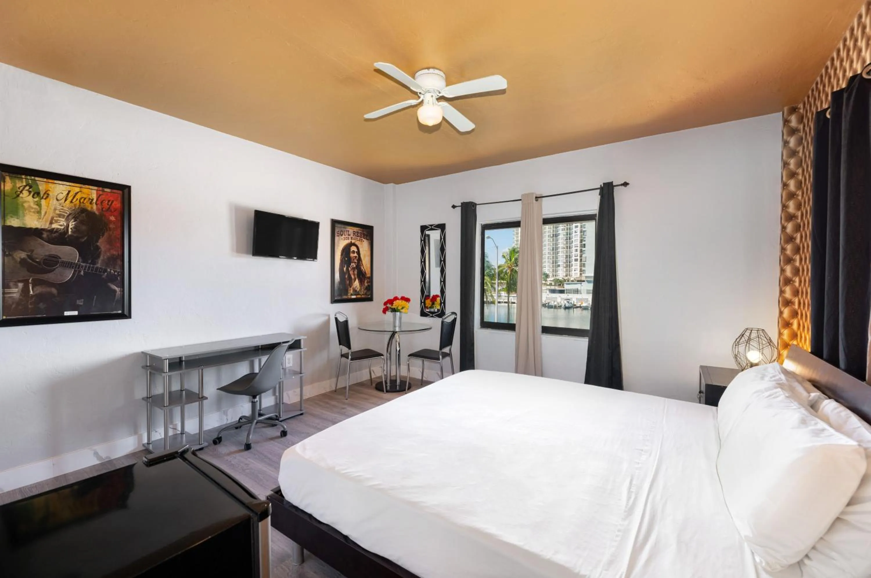 Bed in Notebook Miami Beach