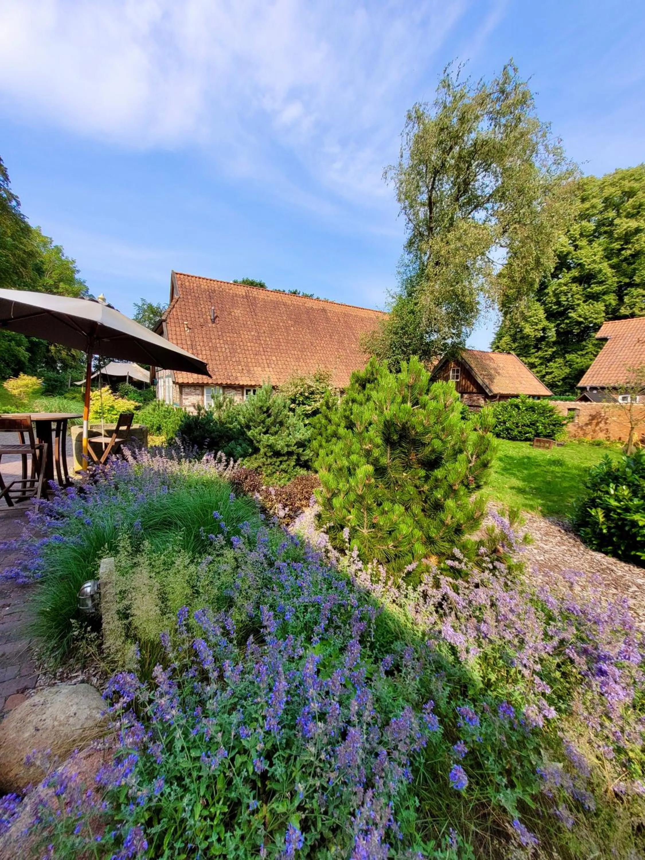 Garden in Nordenholzer Hofhotel