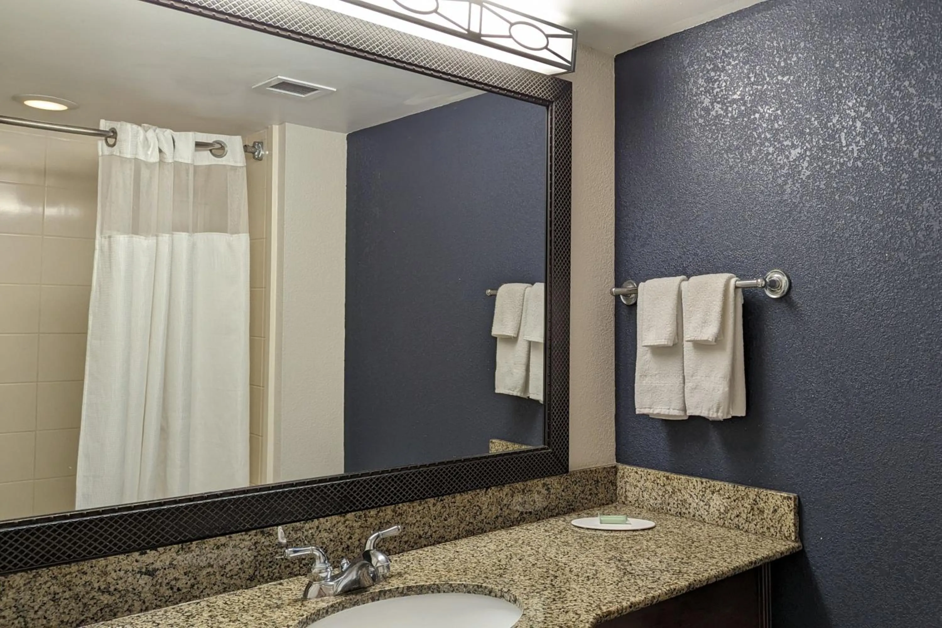 Bathroom in Fairfield Inn & Suites by Marriott Valdosta