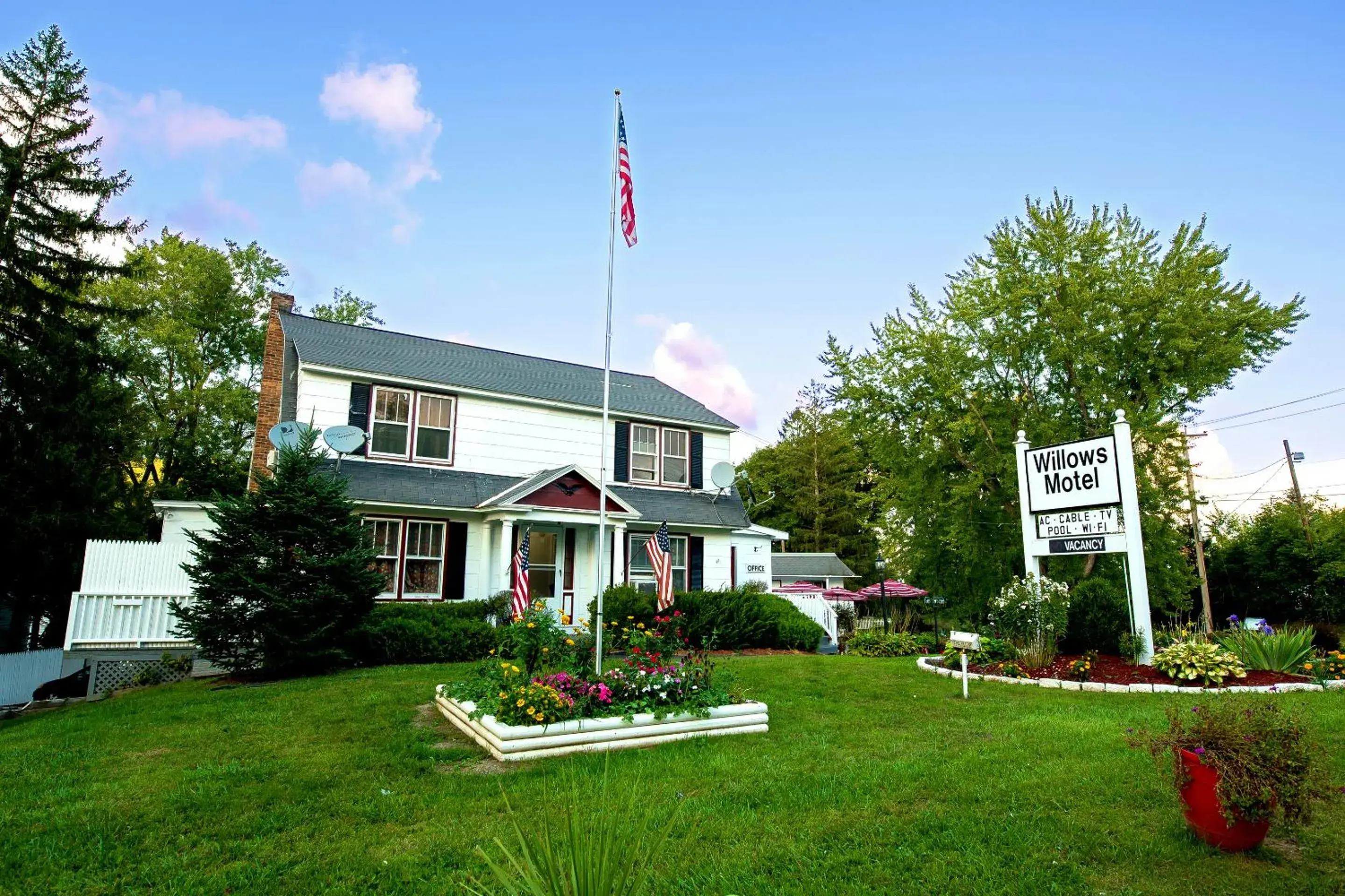 Willows Motel Willows Motel
