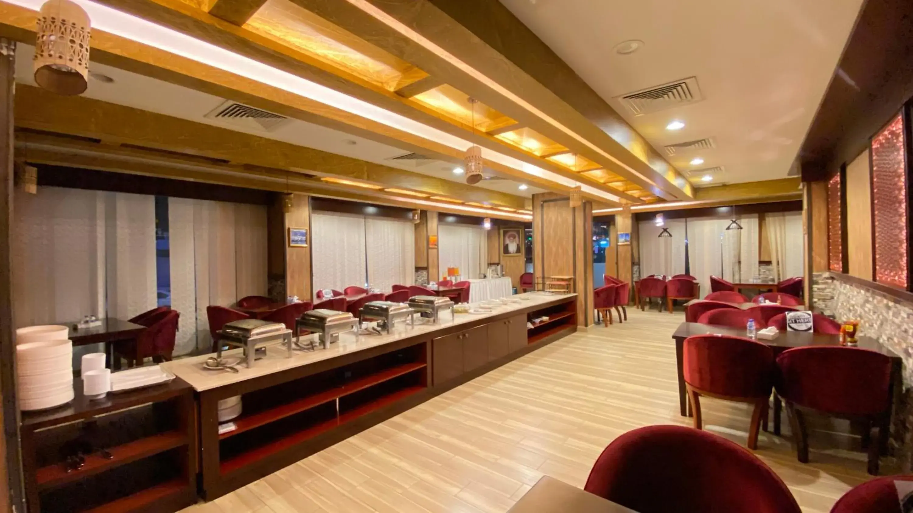 Restaurant/places to eat in Muscat Plaza Hotel Restaurant/places to eat in Muscat Plaza Hotel