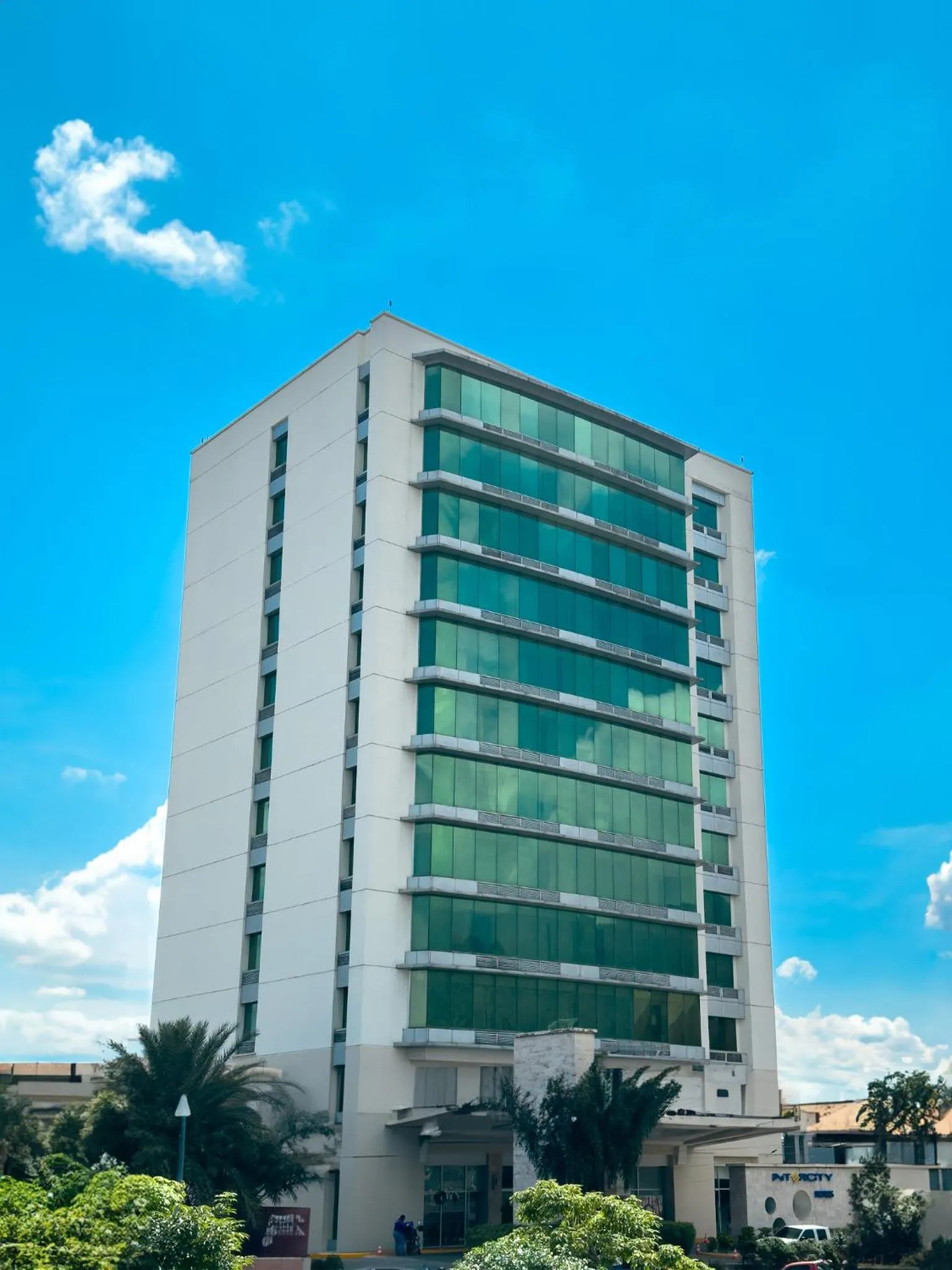 Property building in Intercity Hotels San Pedro Sula
