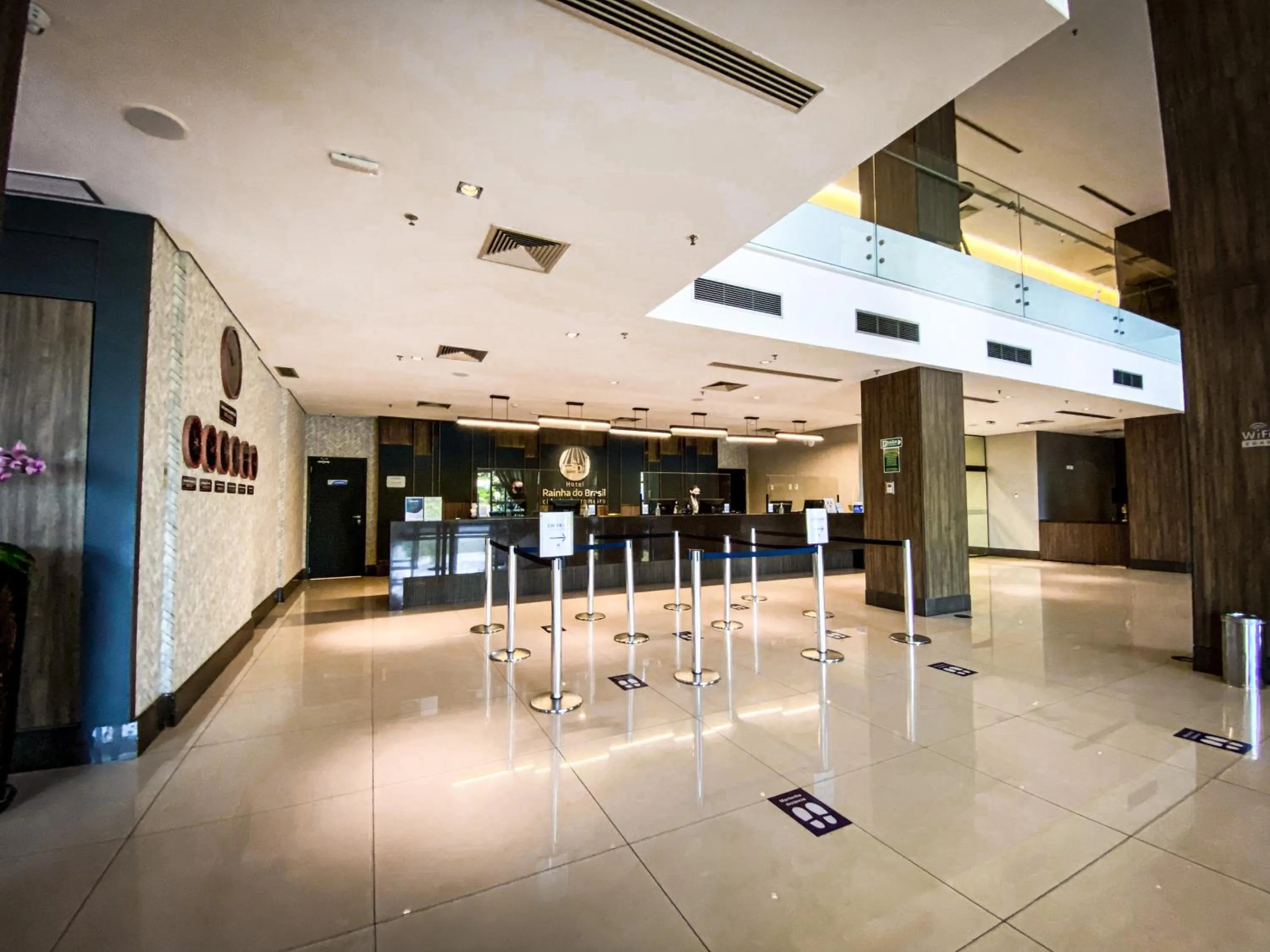 Communal lounge/ TV room in Hotel Rainha do Brasil