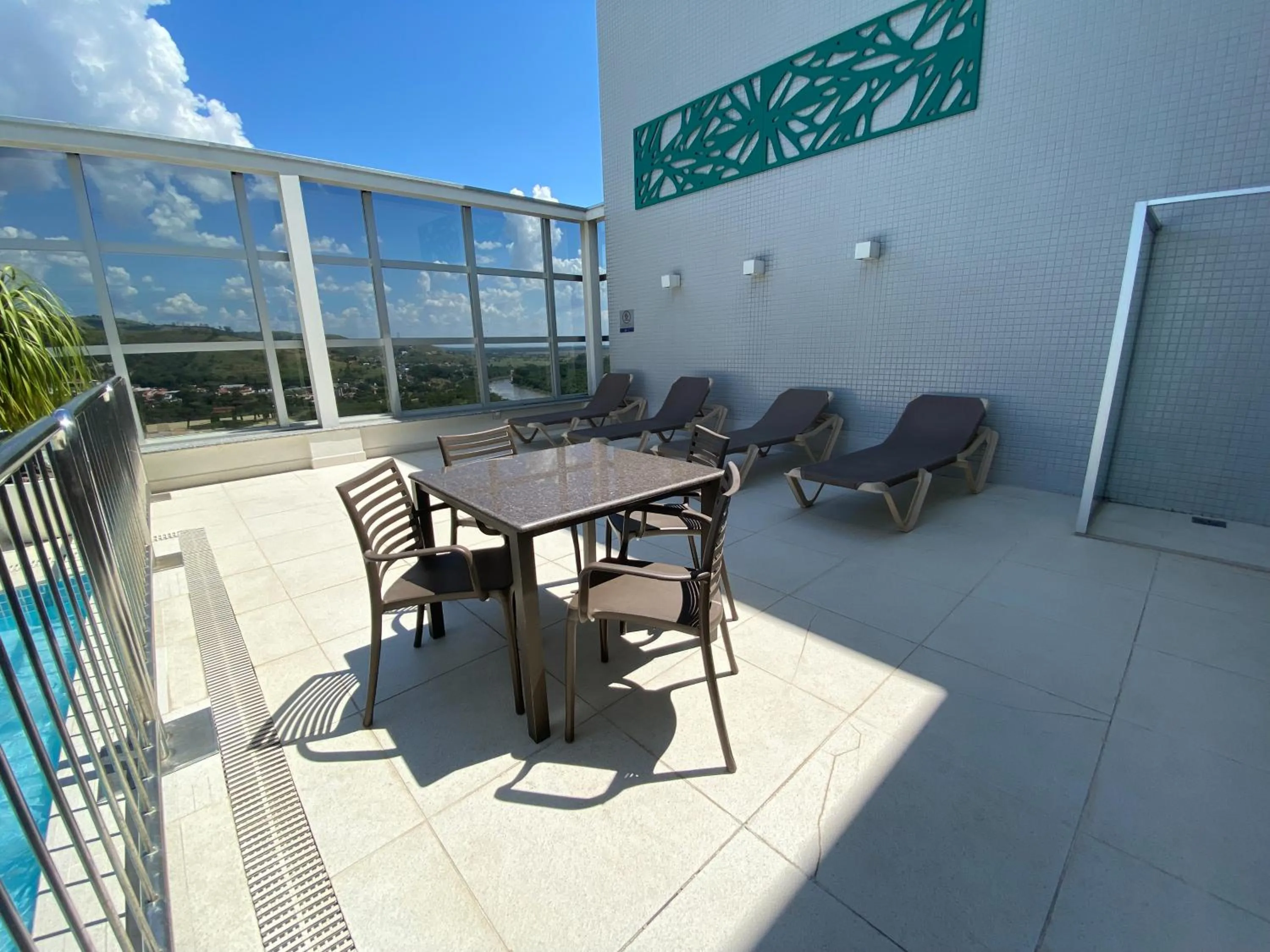 Swimming pool in Hotel Rainha do Brasil