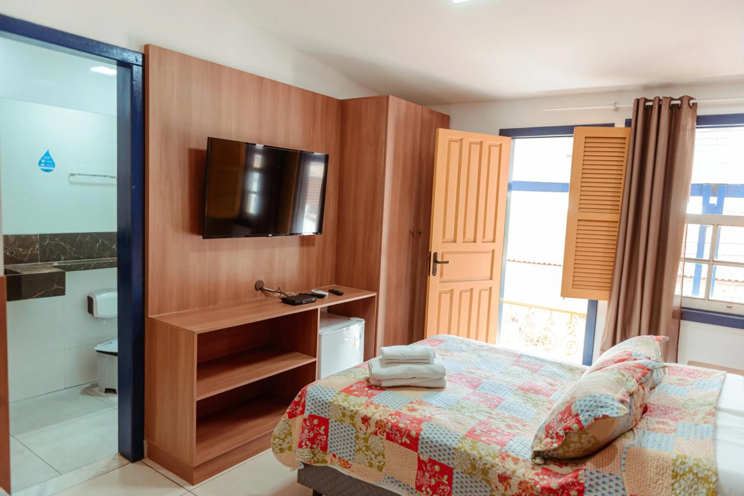 Parking, Bed in Pousada Tesouro de Minas - Centro Histórico