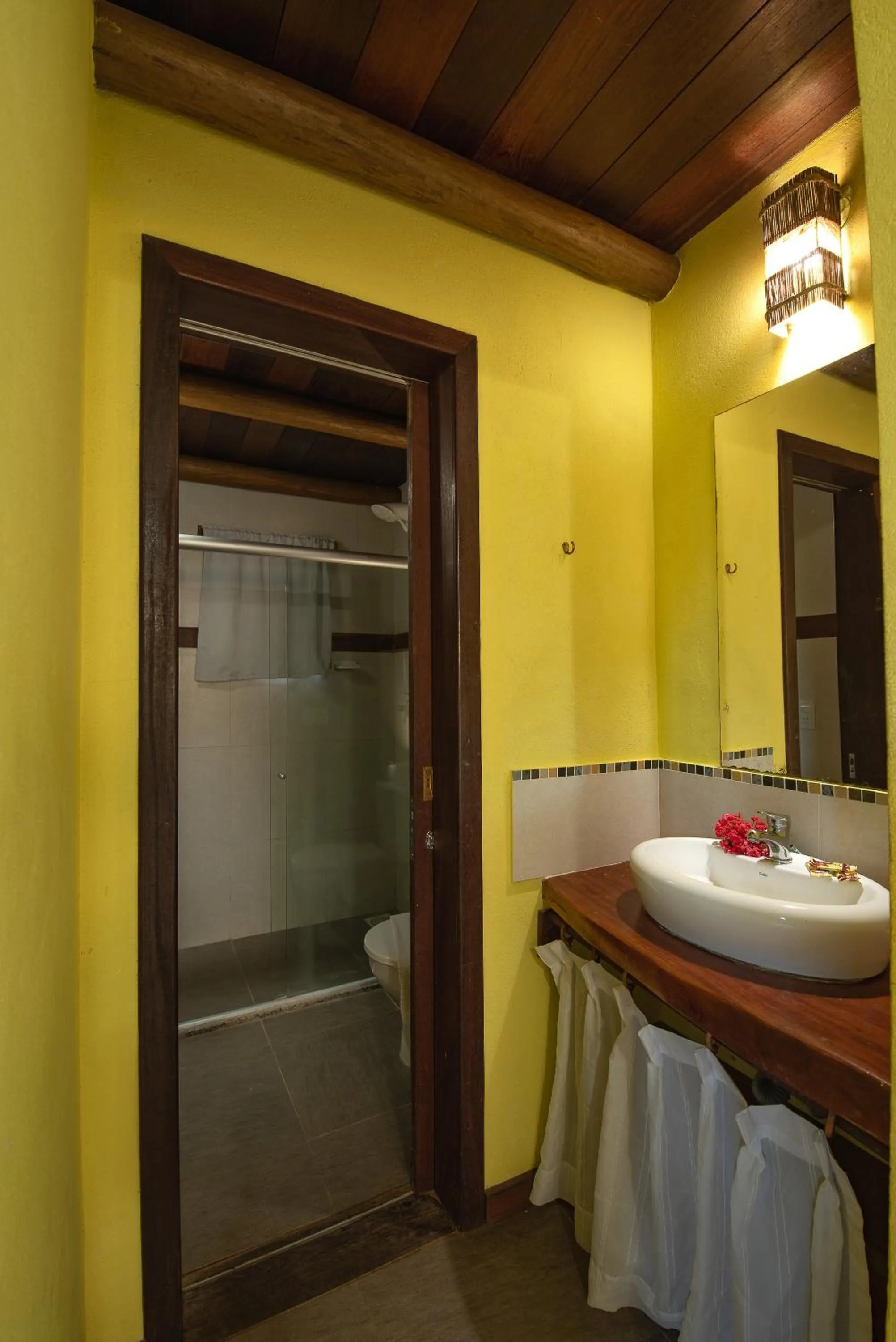 Bathroom in Areia Branca Apart Hotel