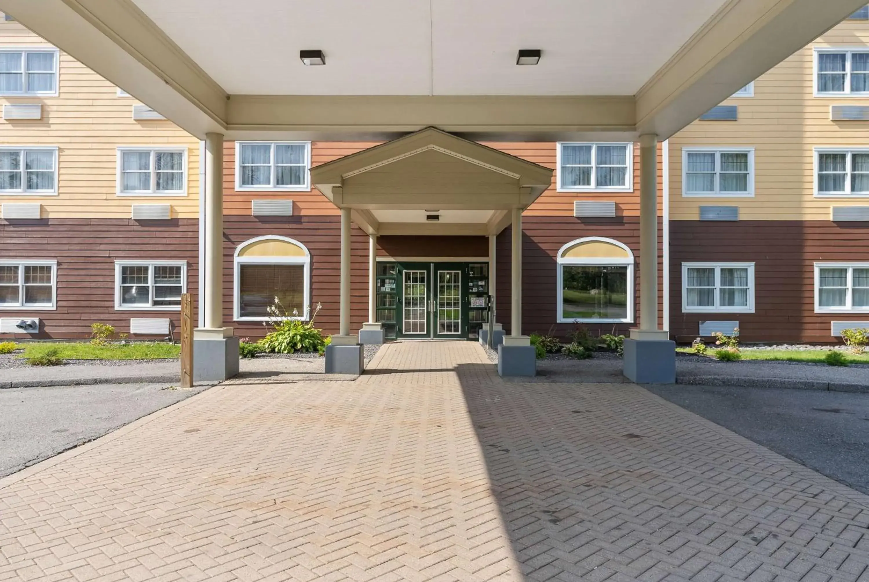 Property building in Ramada by Wyndham Saco/Old Orchard Beach Area Property building in Ramada by Wyndham Saco/Old Orchard Beach Area