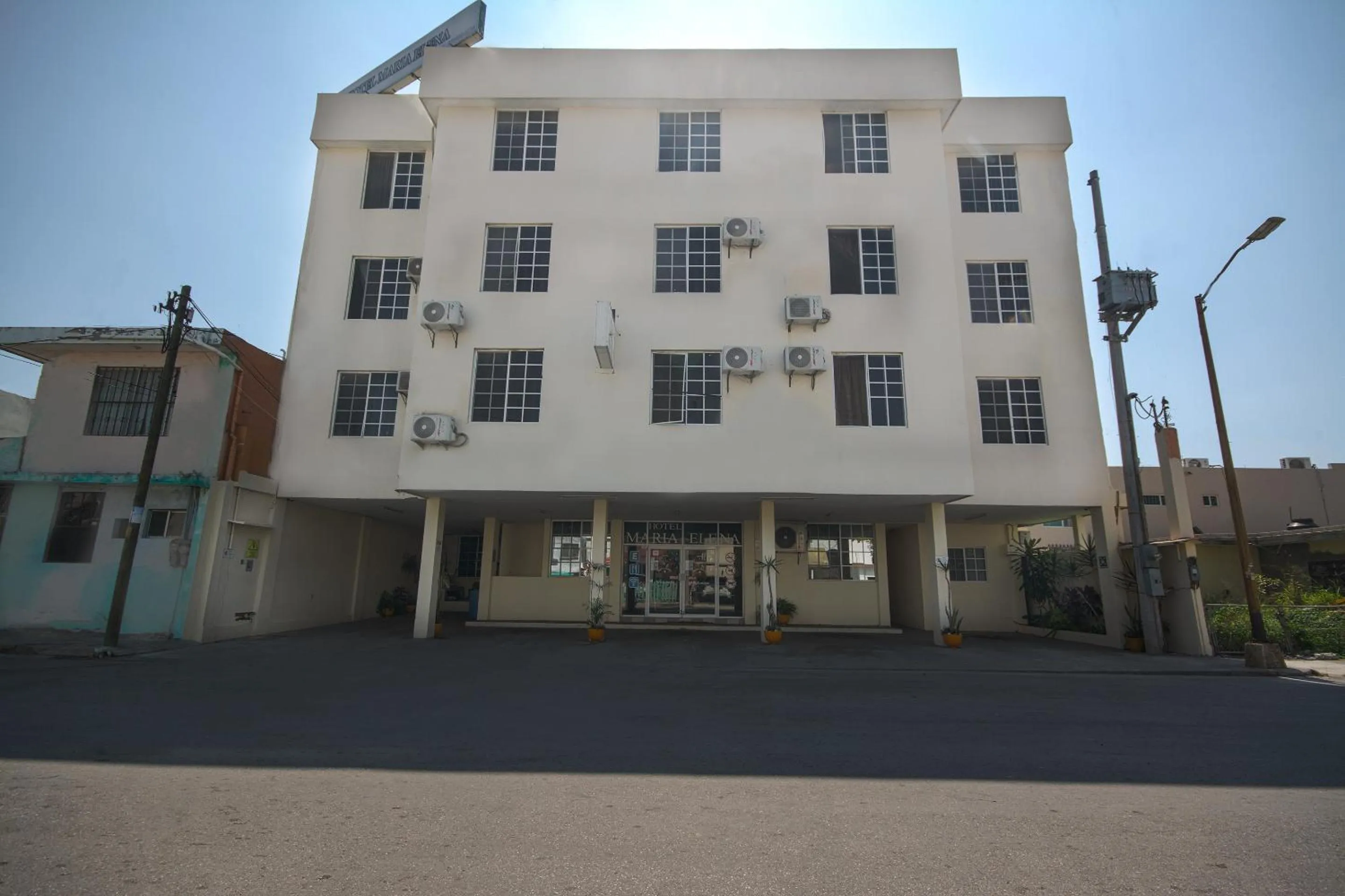 Property building in Hotel Maria Elena