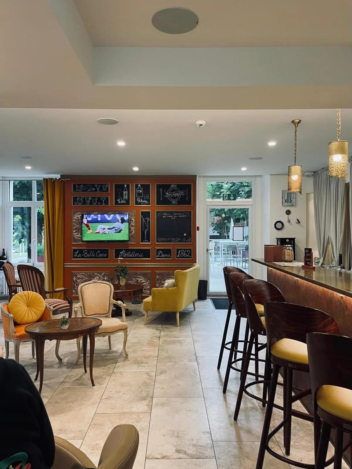 Restaurant/places to eat in La Belle-Croix