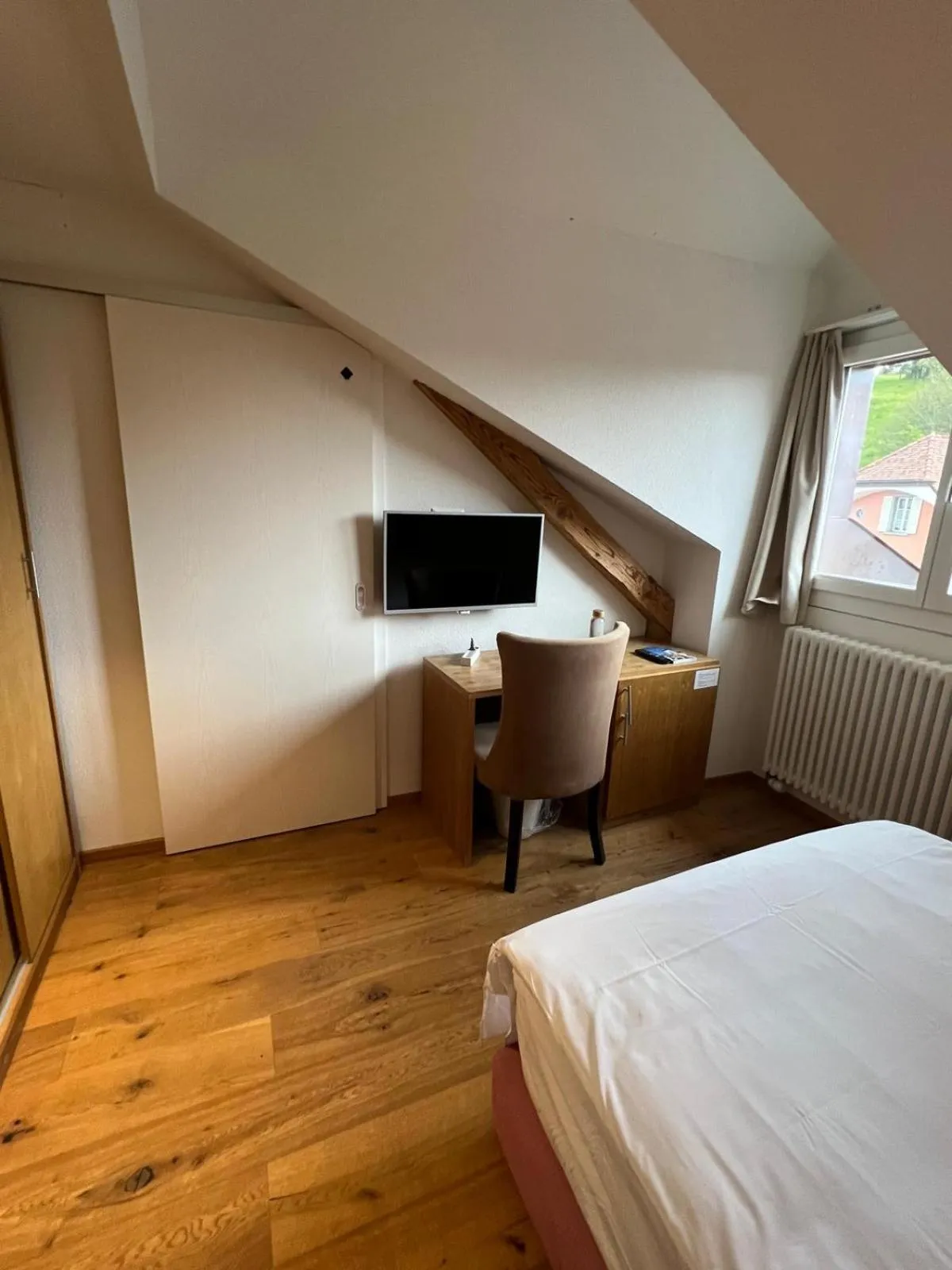 Seating area, Bed in La Belle-Croix