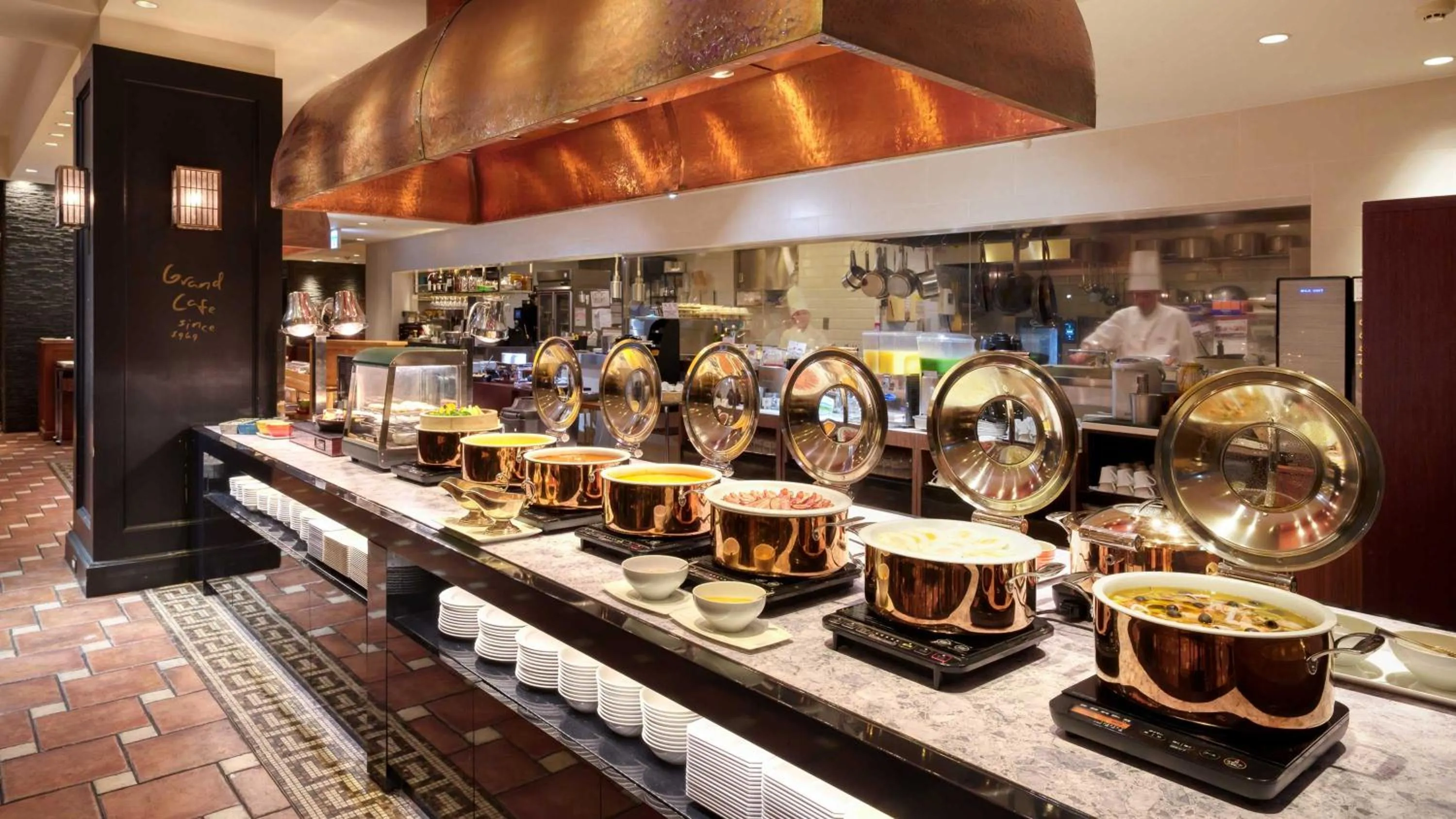 Buffet breakfast in Nishitetsu Grand Hotel