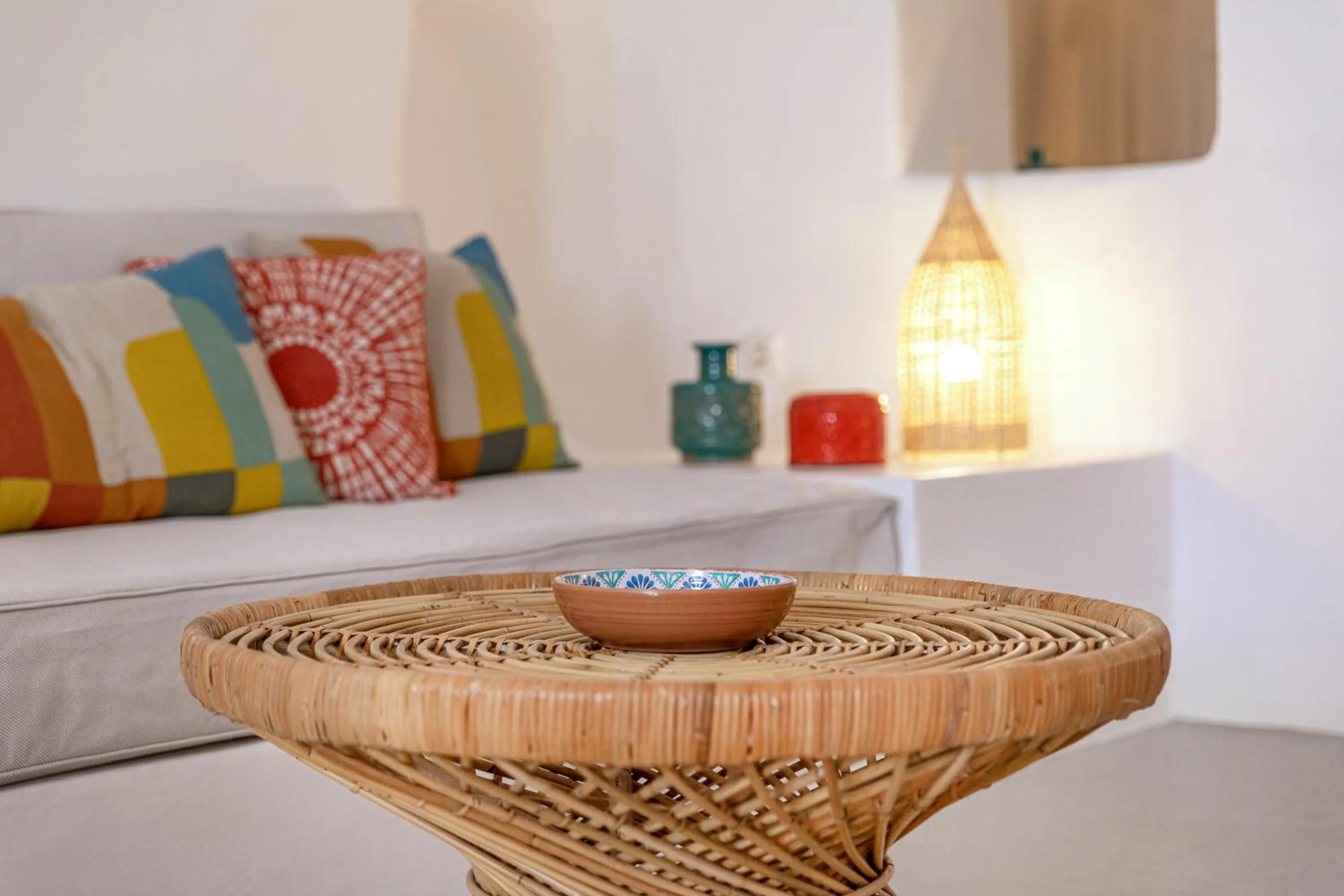 Living room in White Cave by Caldera Houses