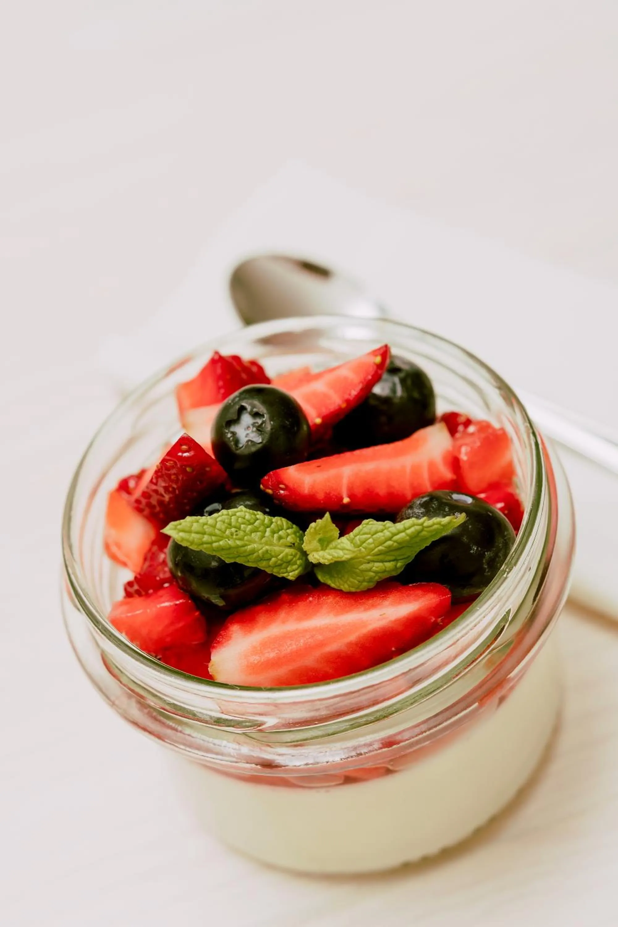 Breakfast in White Cave by Caldera Houses