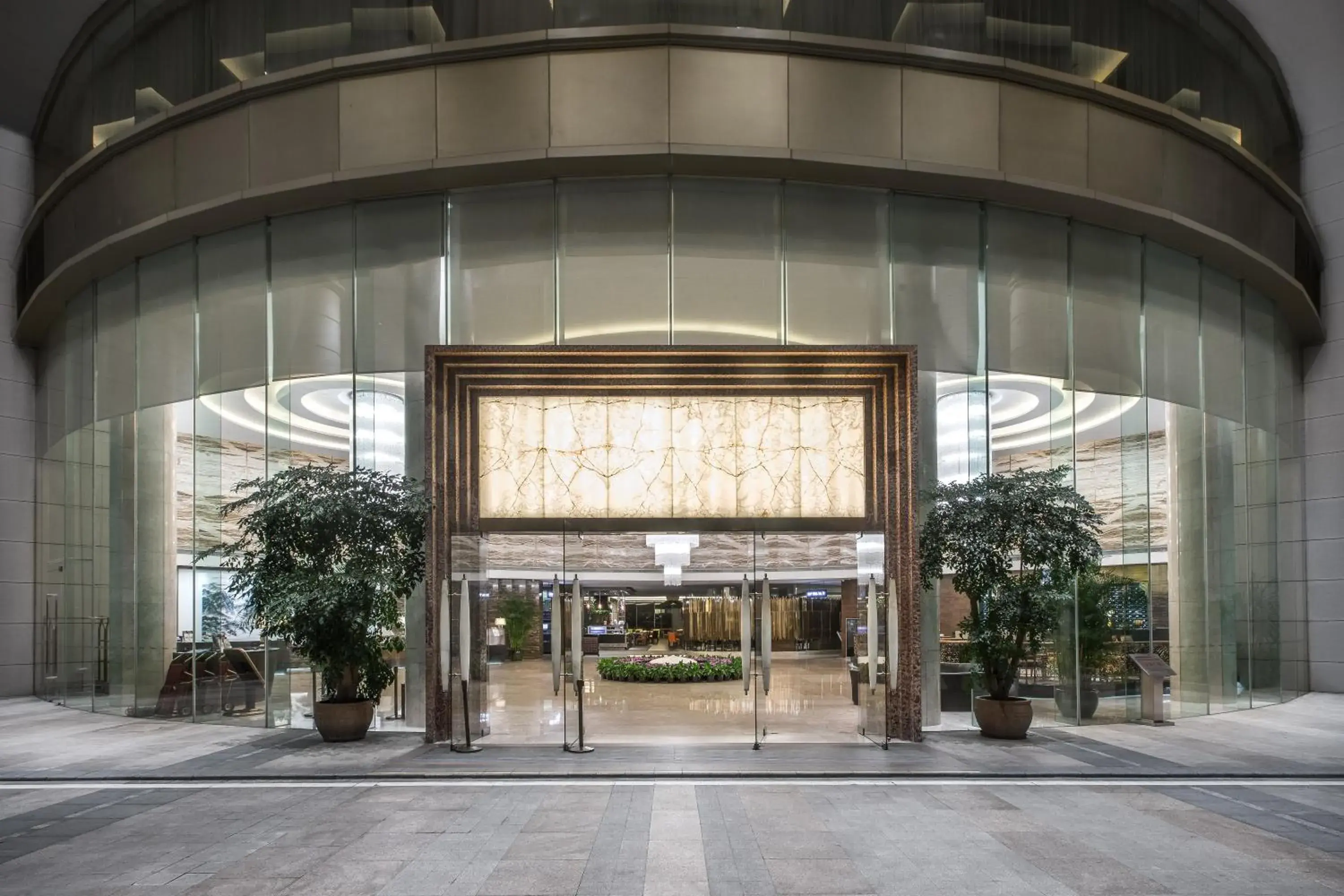 Facade/entrance in Vanburgh Hotel