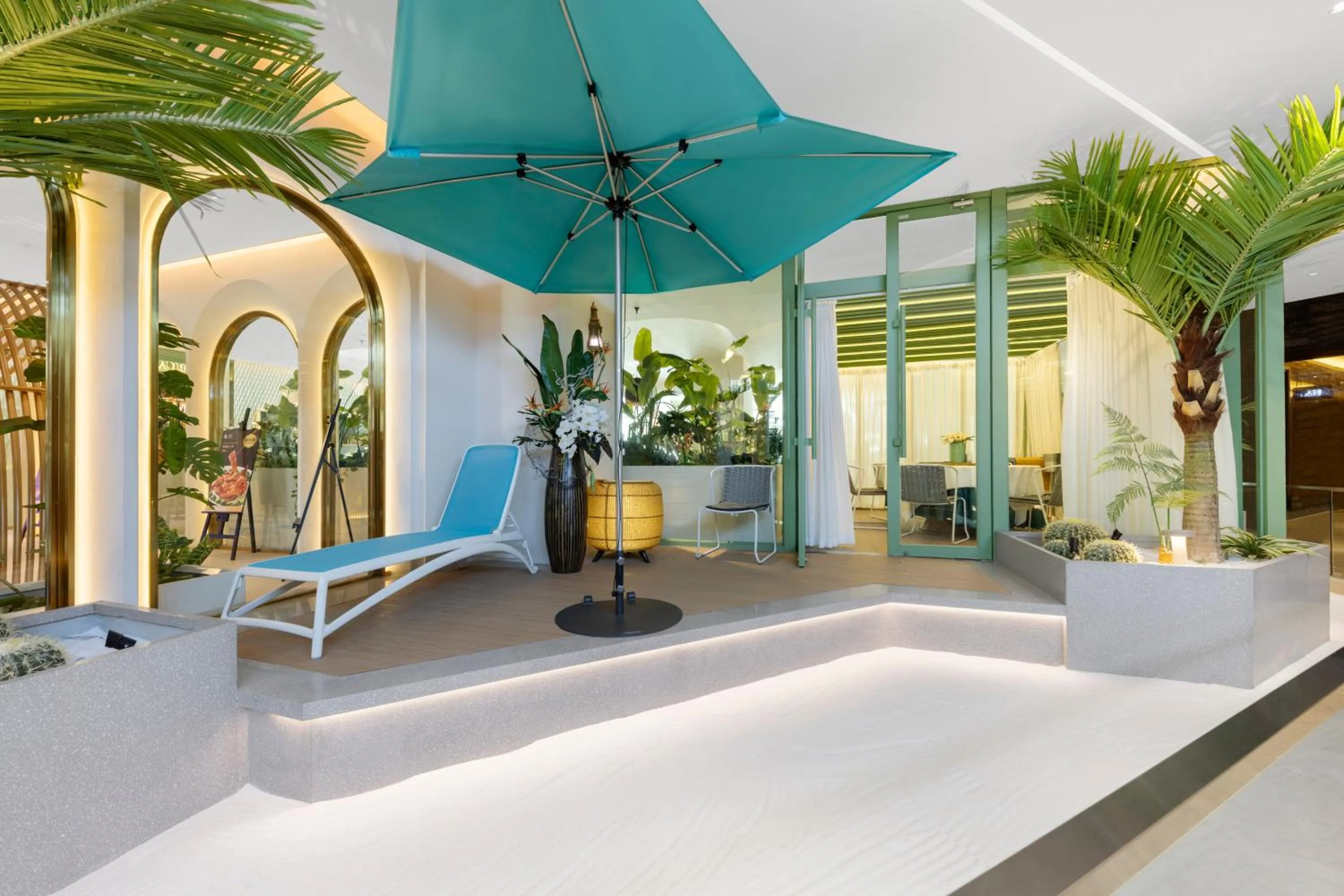 Restaurant/places to eat in Vanburgh Hotel - Free shuttle bus transfer during Canton Fair