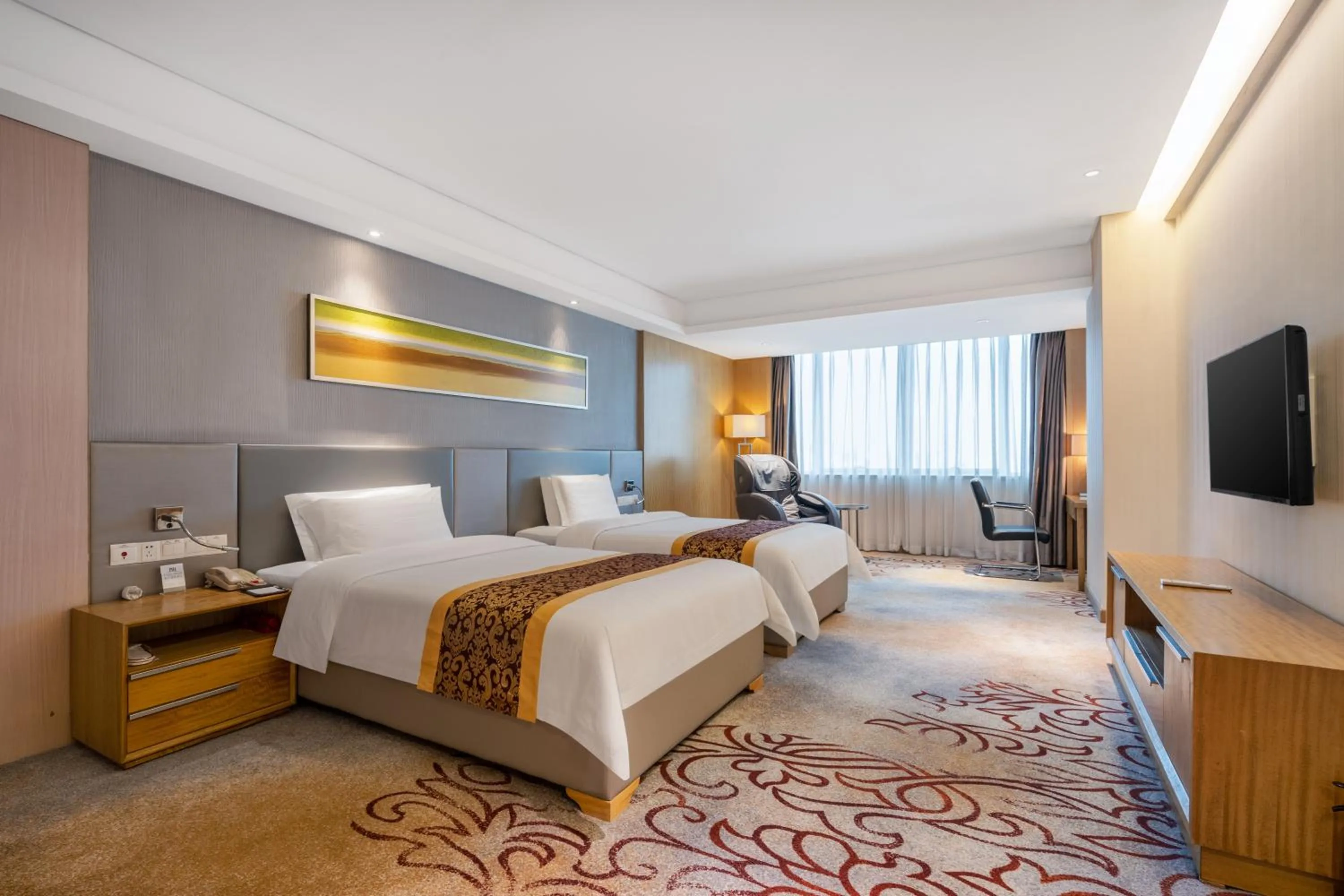 Bedroom, Bed in Pearl River International Hotel（International Textile City）