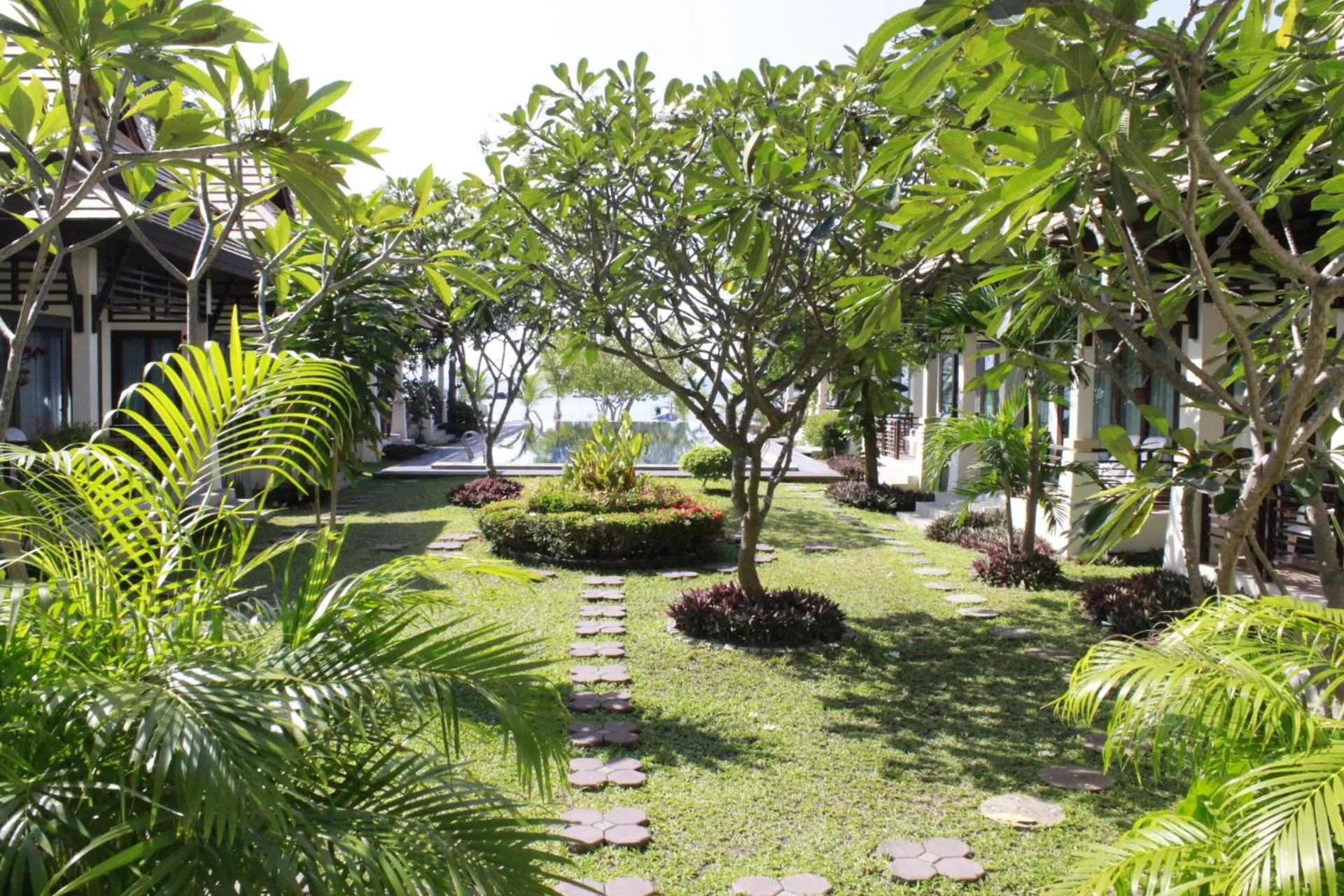 Property building in Poolsawat Villa - SHA Plus