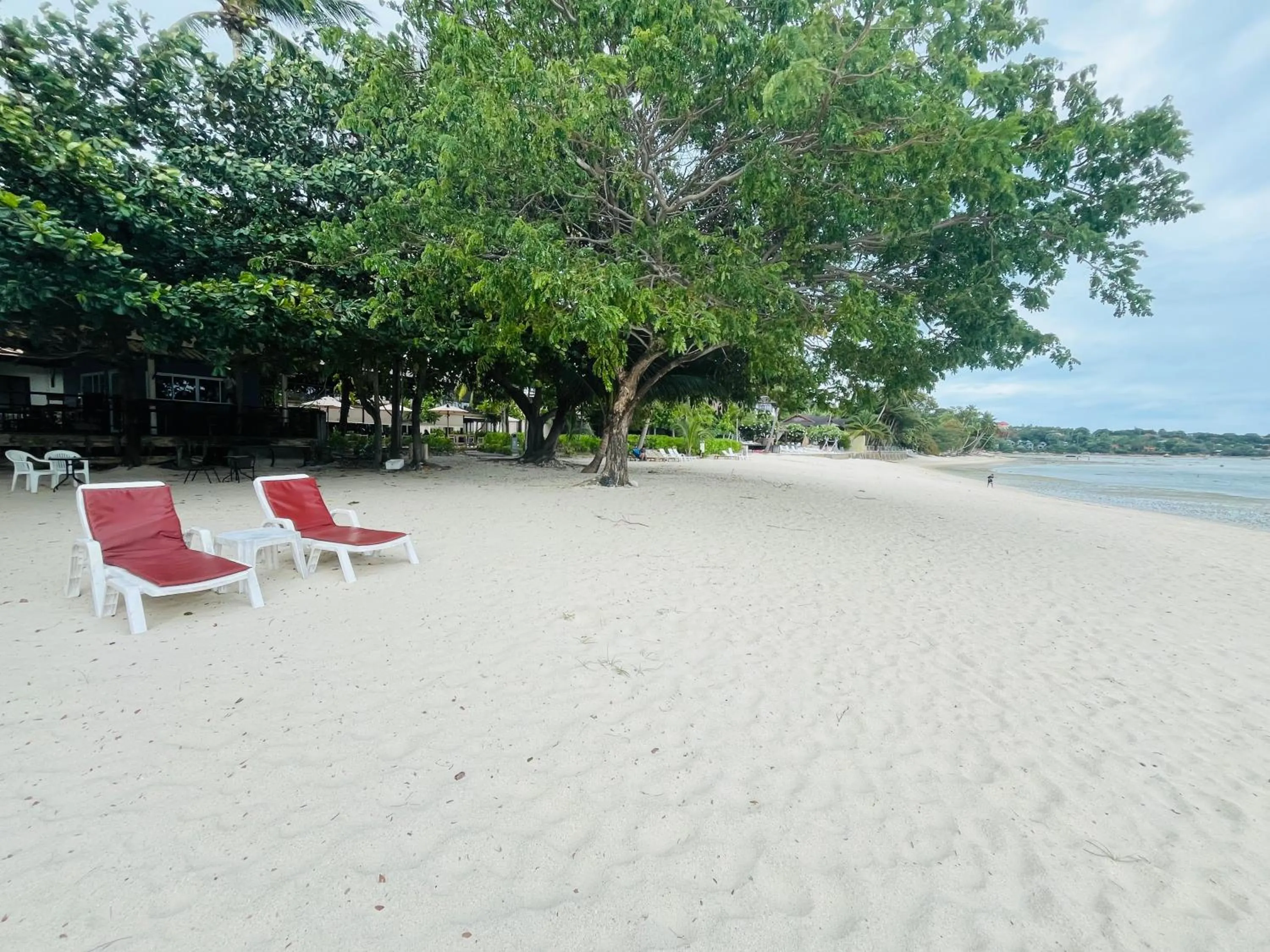Beach in Poolsawat Villa - SHA Plus